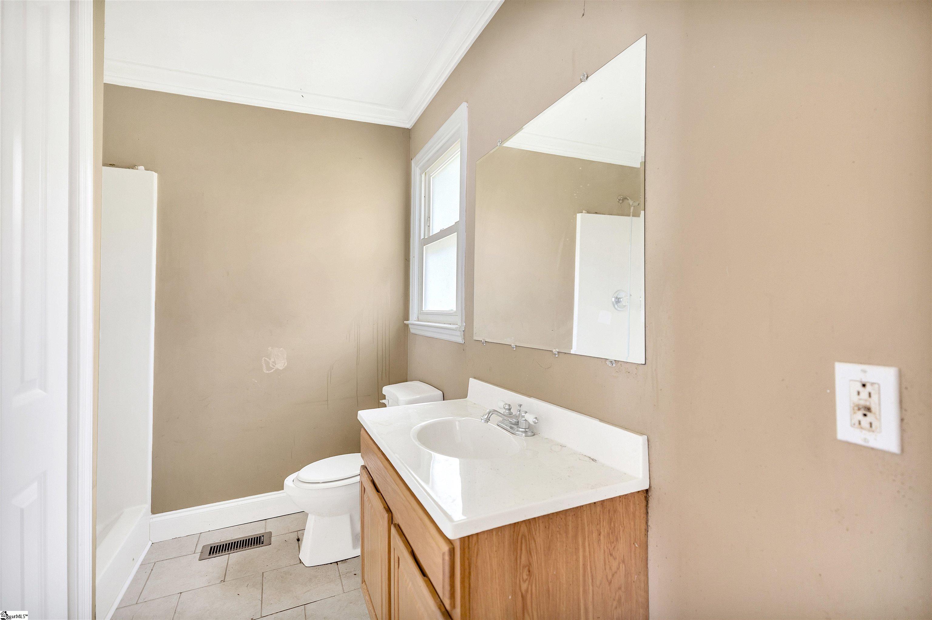 801 Gordon Street Property Photo 13