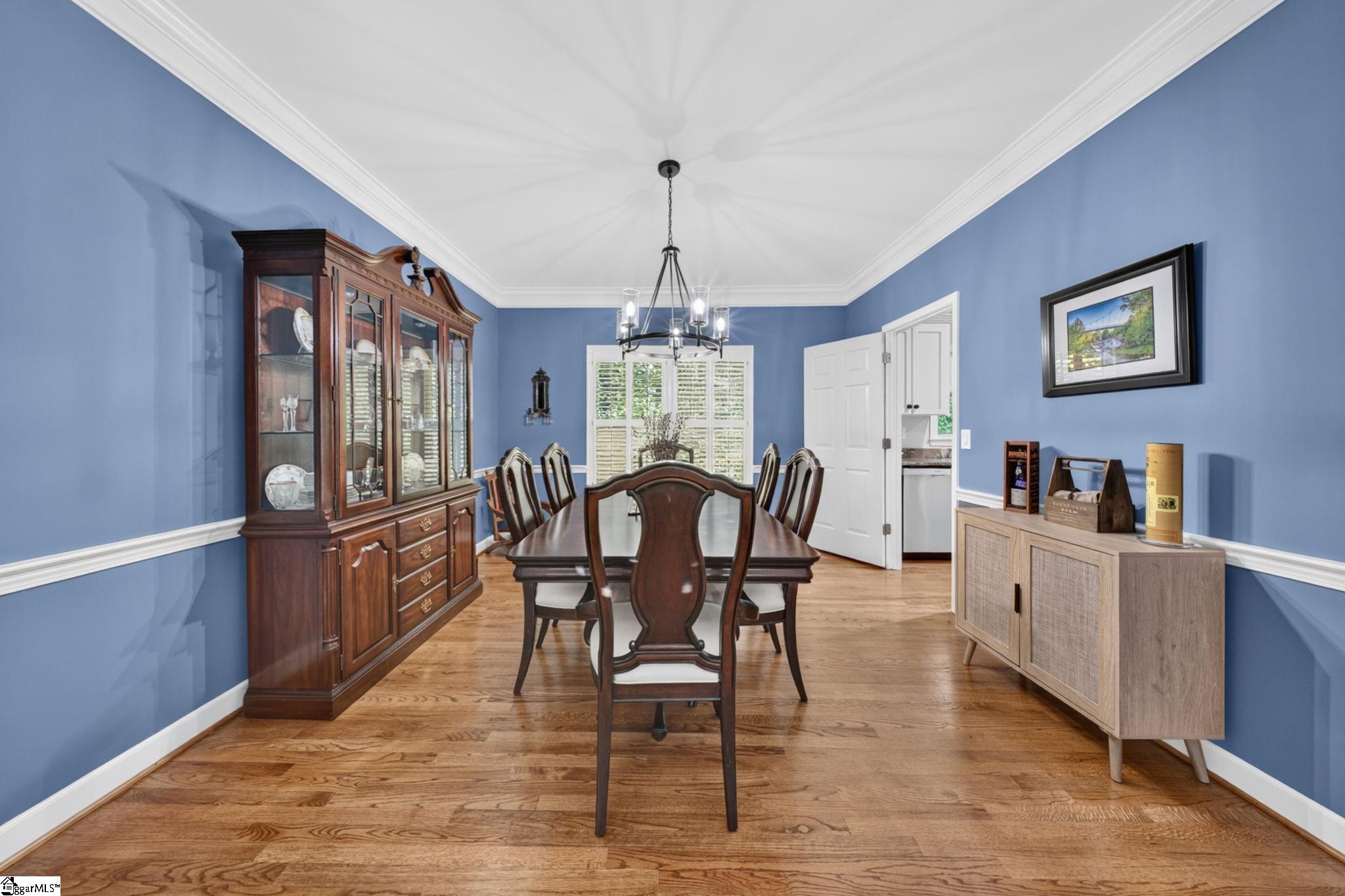 311 English Oak Road Property Photo 6