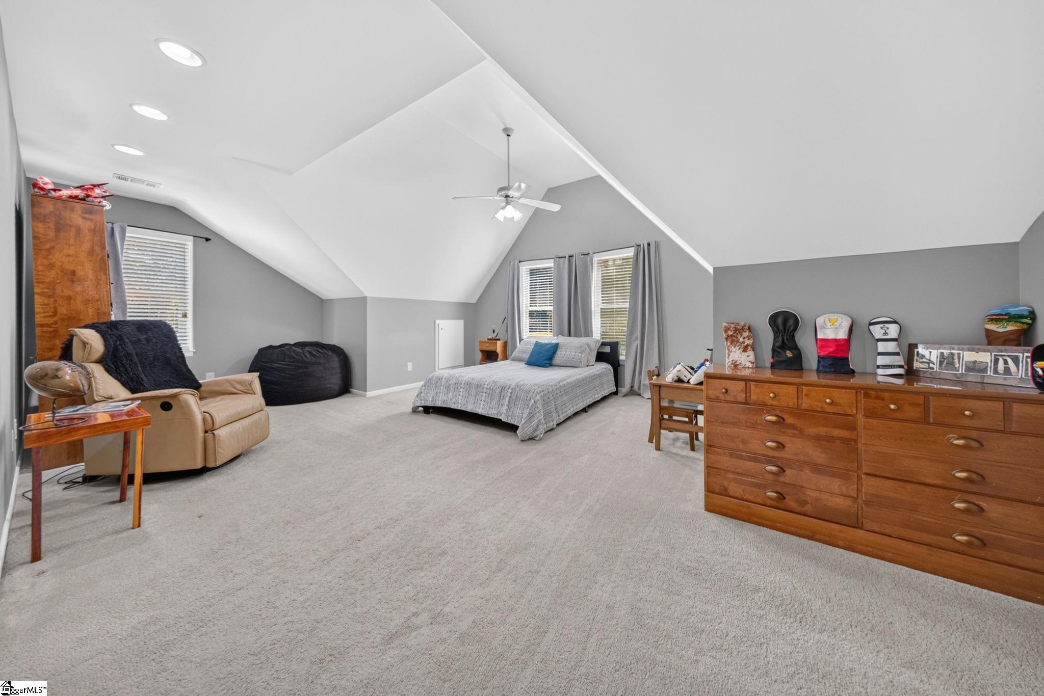 311 English Oak Road Property Photo 22