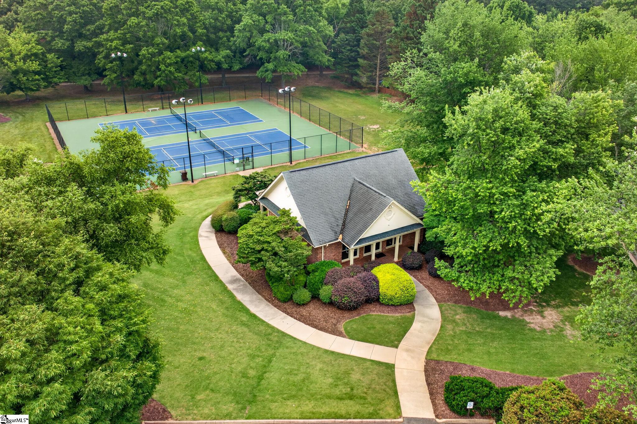 311 English Oak Road Property Photo 40