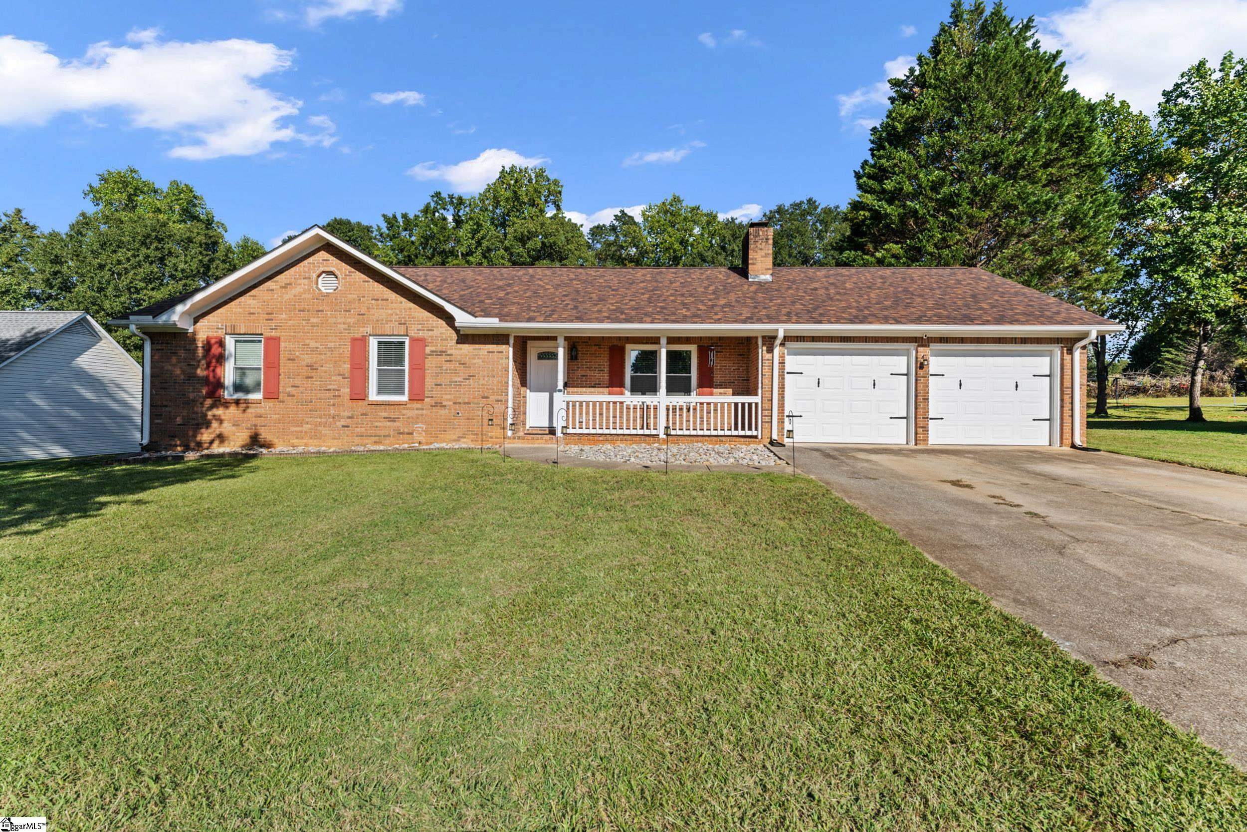 312 Spring Creek Drive Property Photo 1