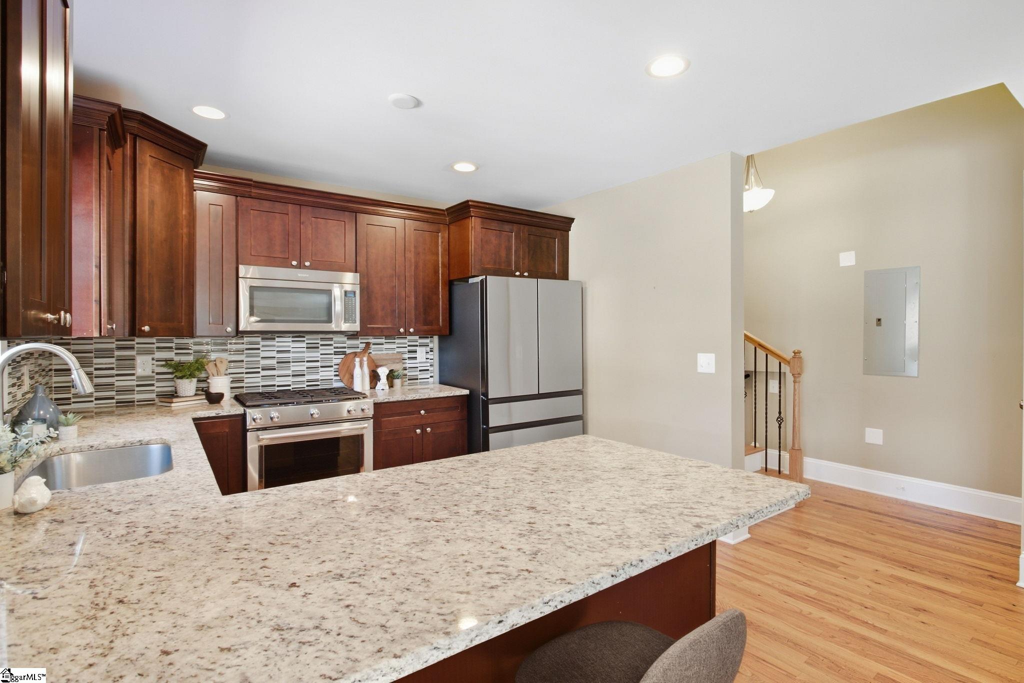 305 Beechwood Avenue Property Photo 15