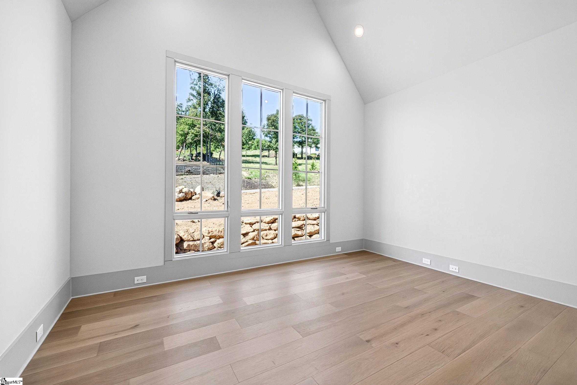 15 Rovello Court Property Photo 22