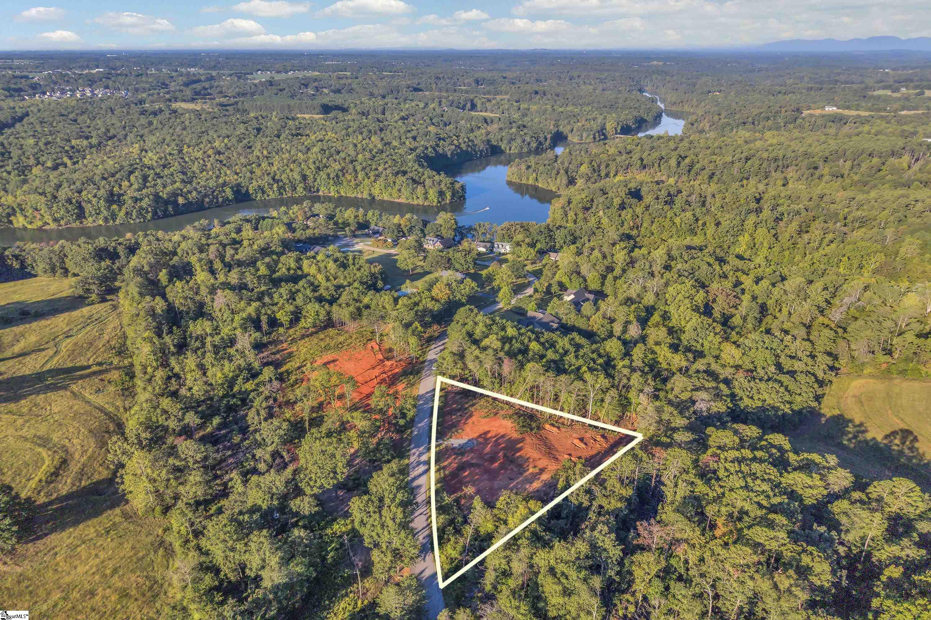 120 Lakeshore Drive Property Photo 3