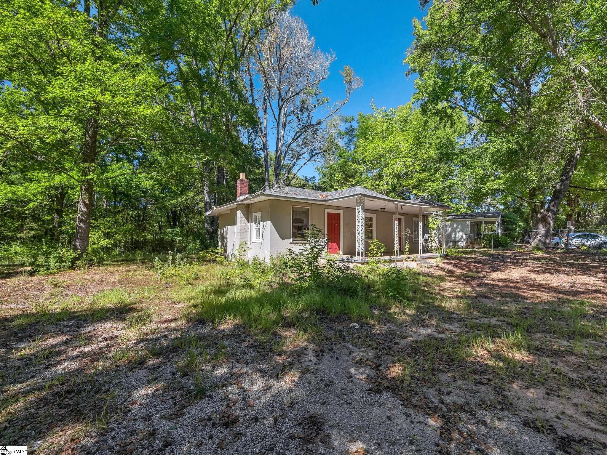 214 2nd Street Property Photo 1