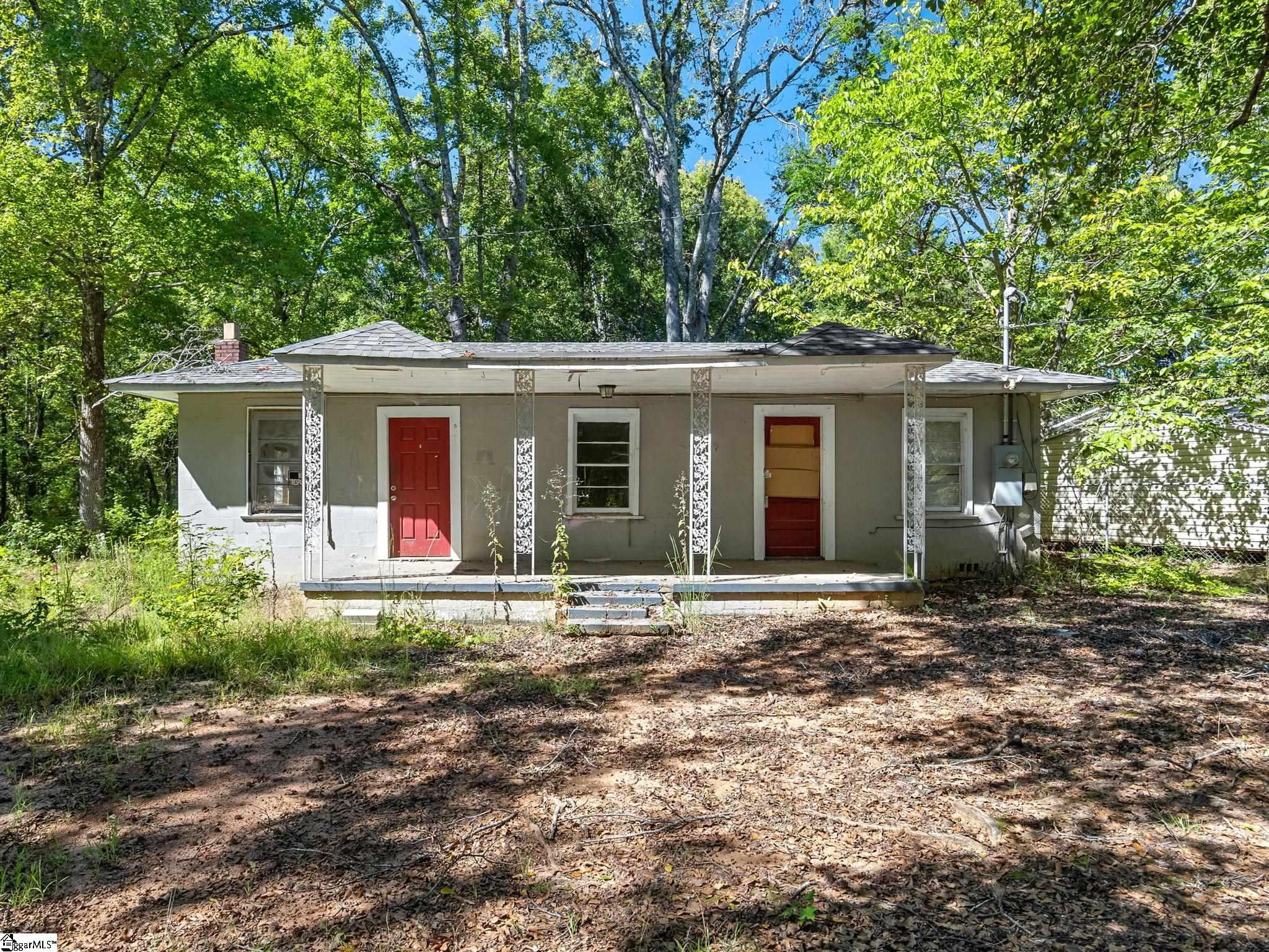 214 2nd Street Property Photo 3