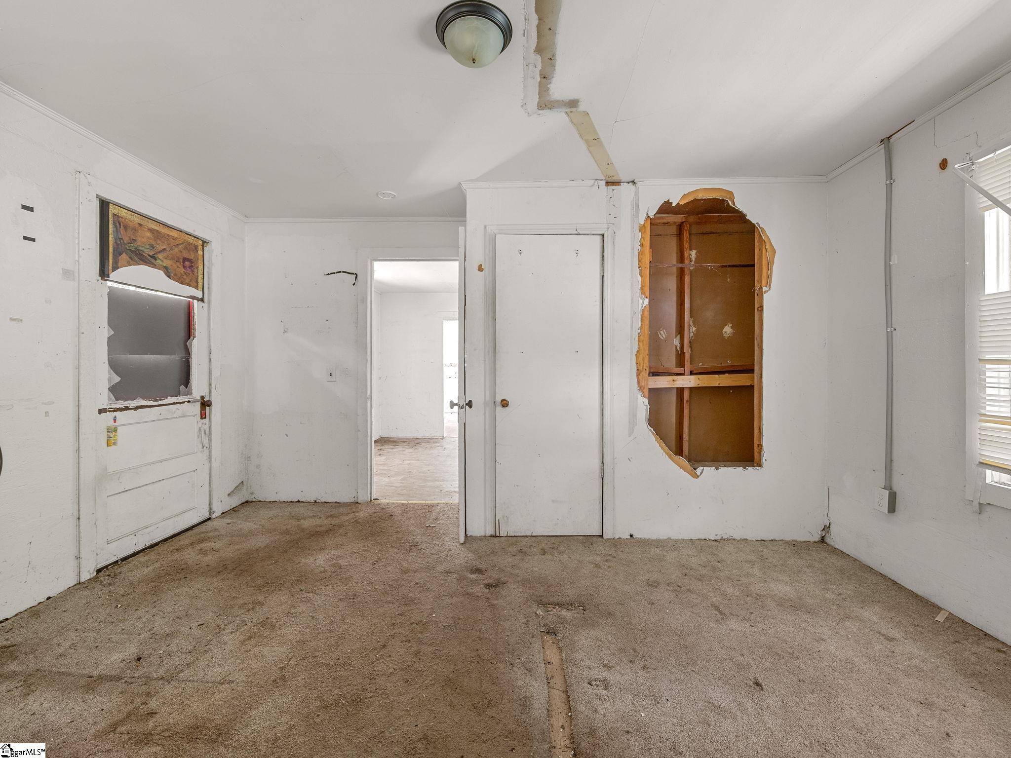 214 2nd Street Property Photo 13