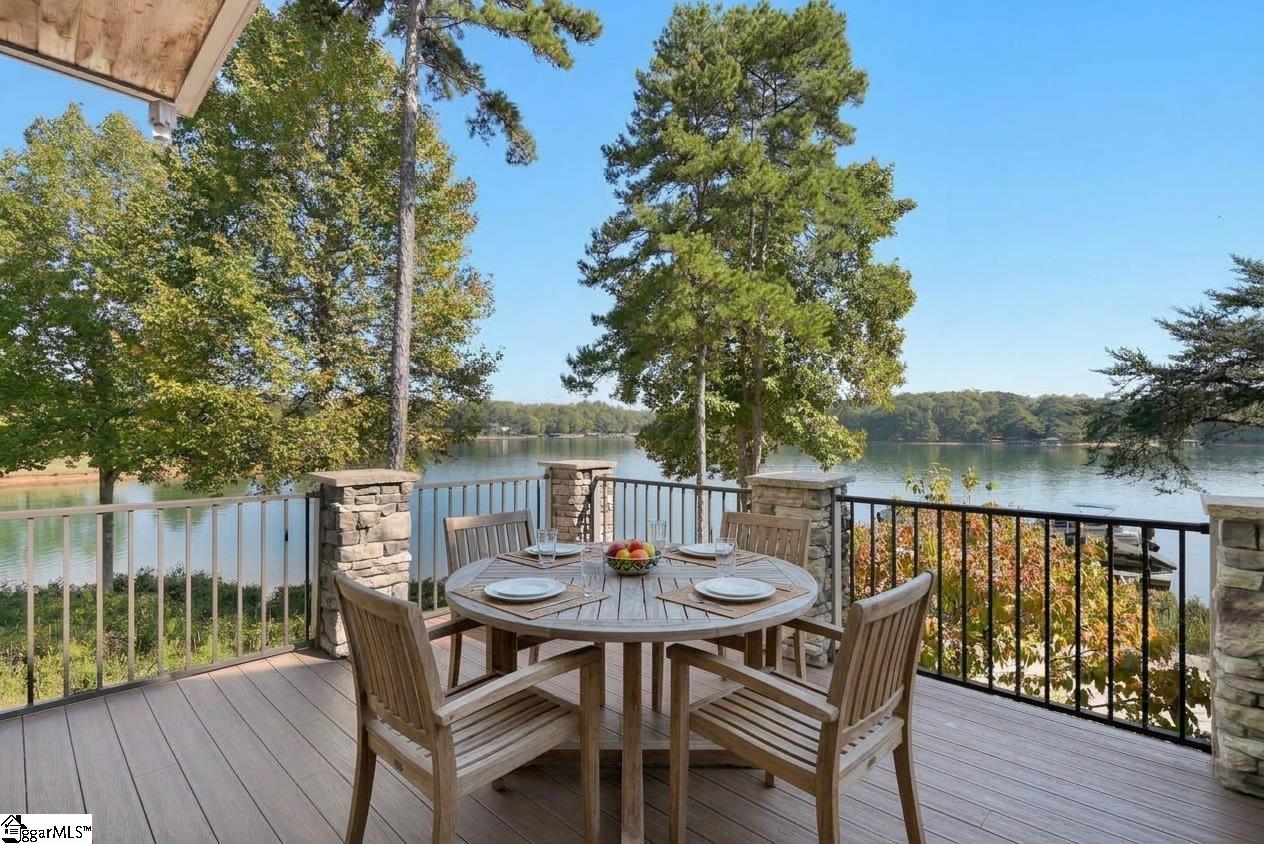 564 Sunset Point Drive Property Photo 6