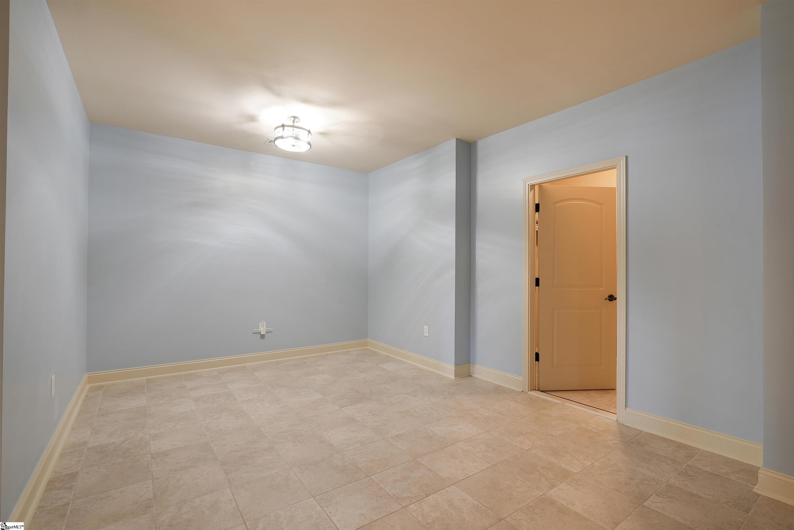 564 Sunset Point Drive Property Photo 26