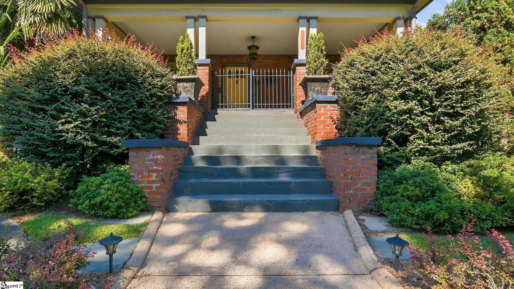 123 Atwood Street Property Photo 3
