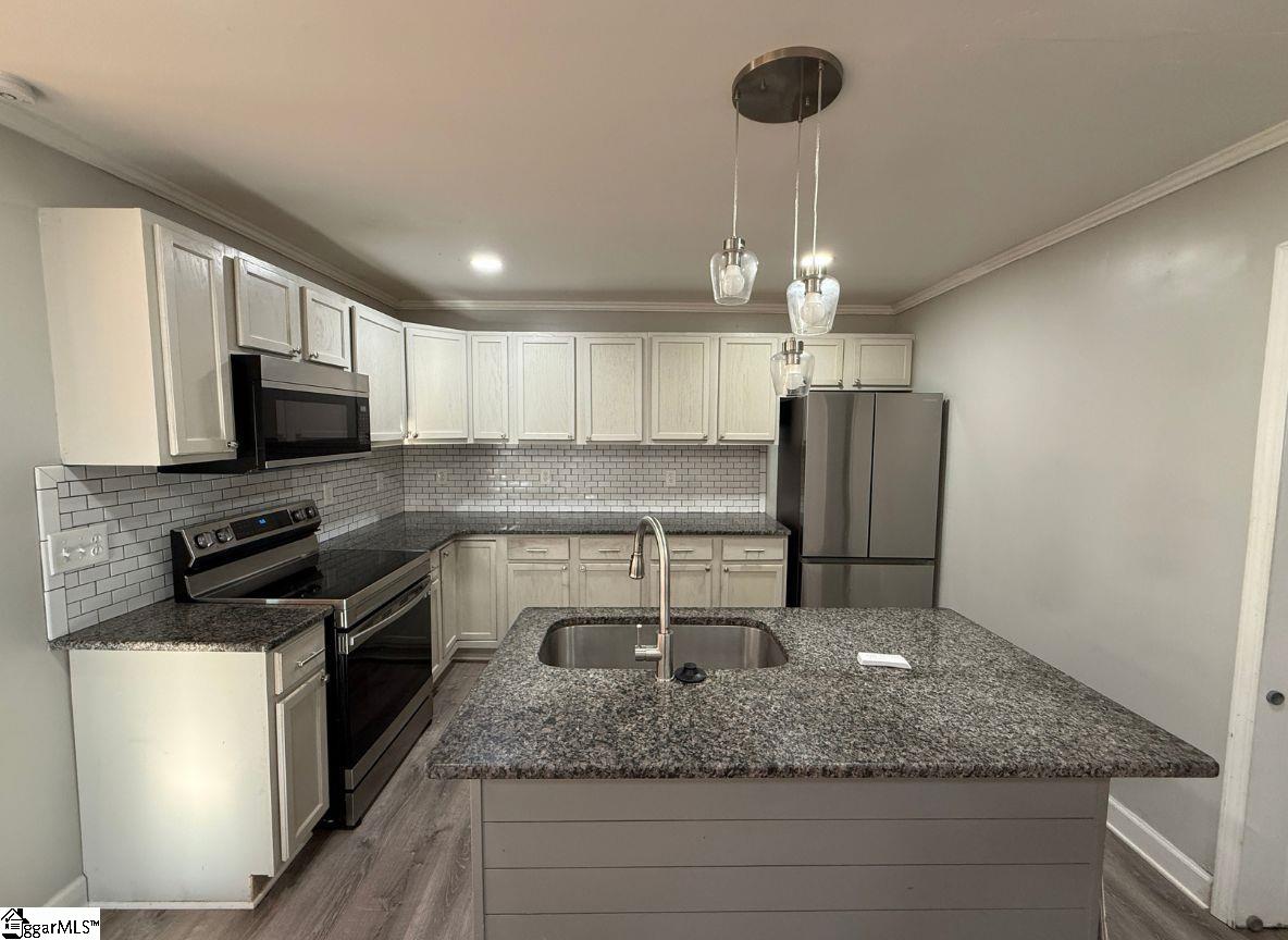 308 Haynie Parkway Property Photo 4