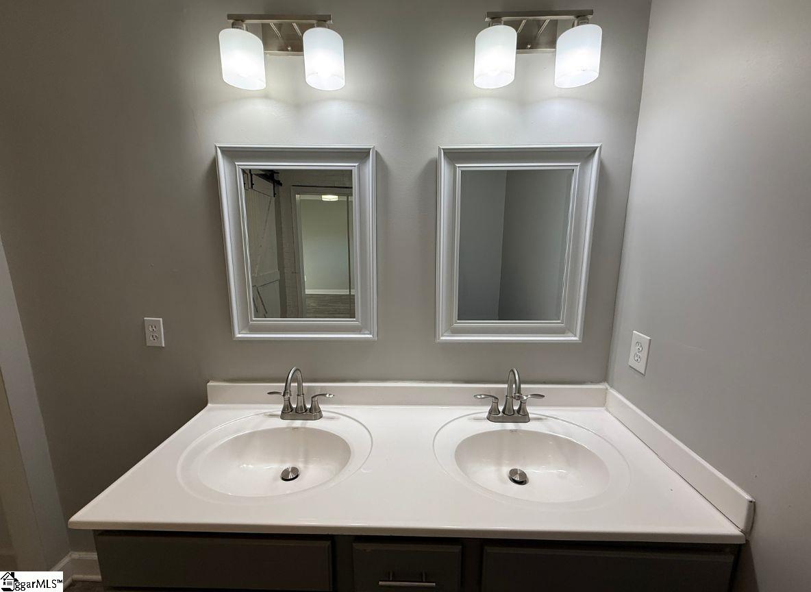 308 Haynie Parkway Property Photo 7