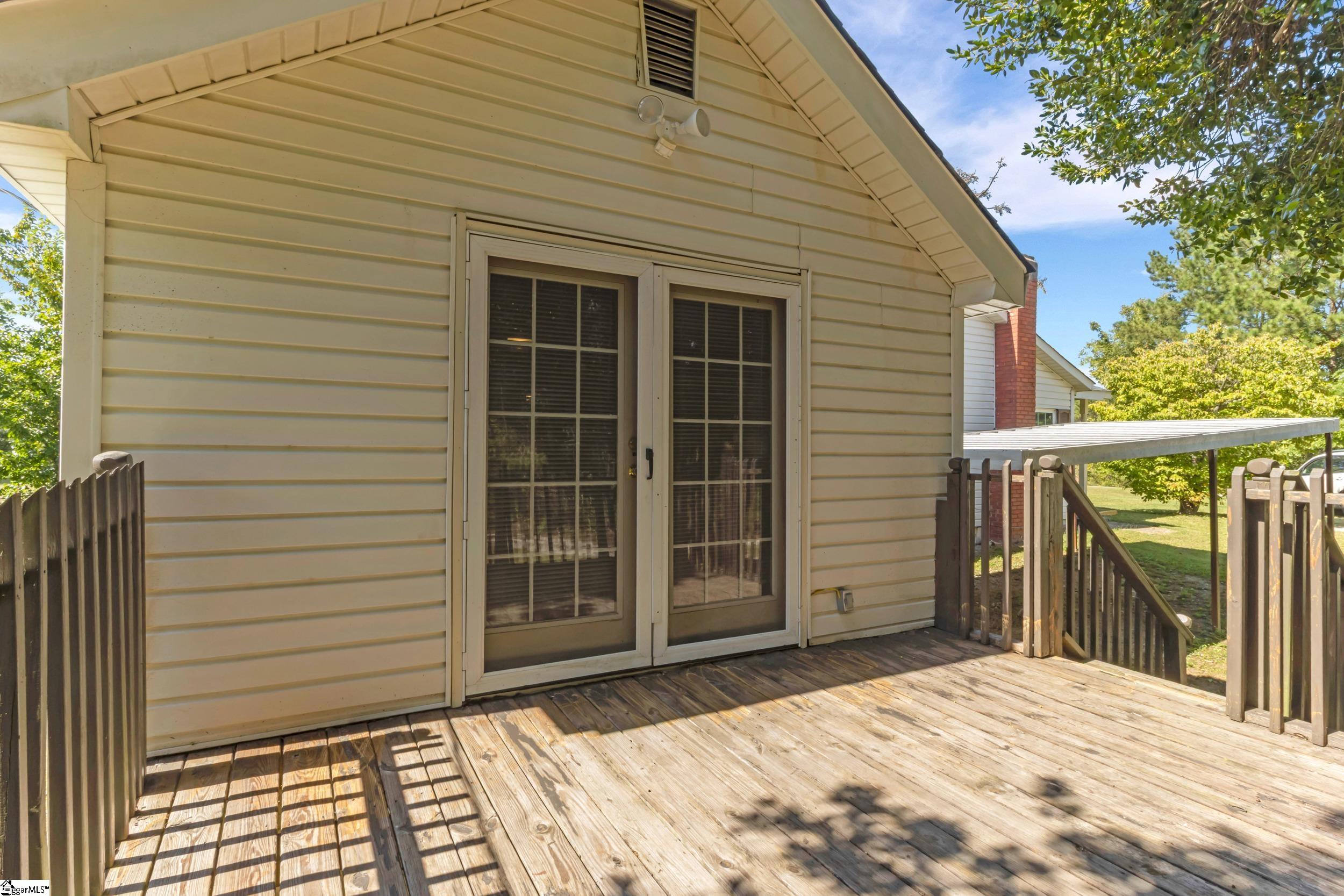120 Sardis School House Road Property Photo 5