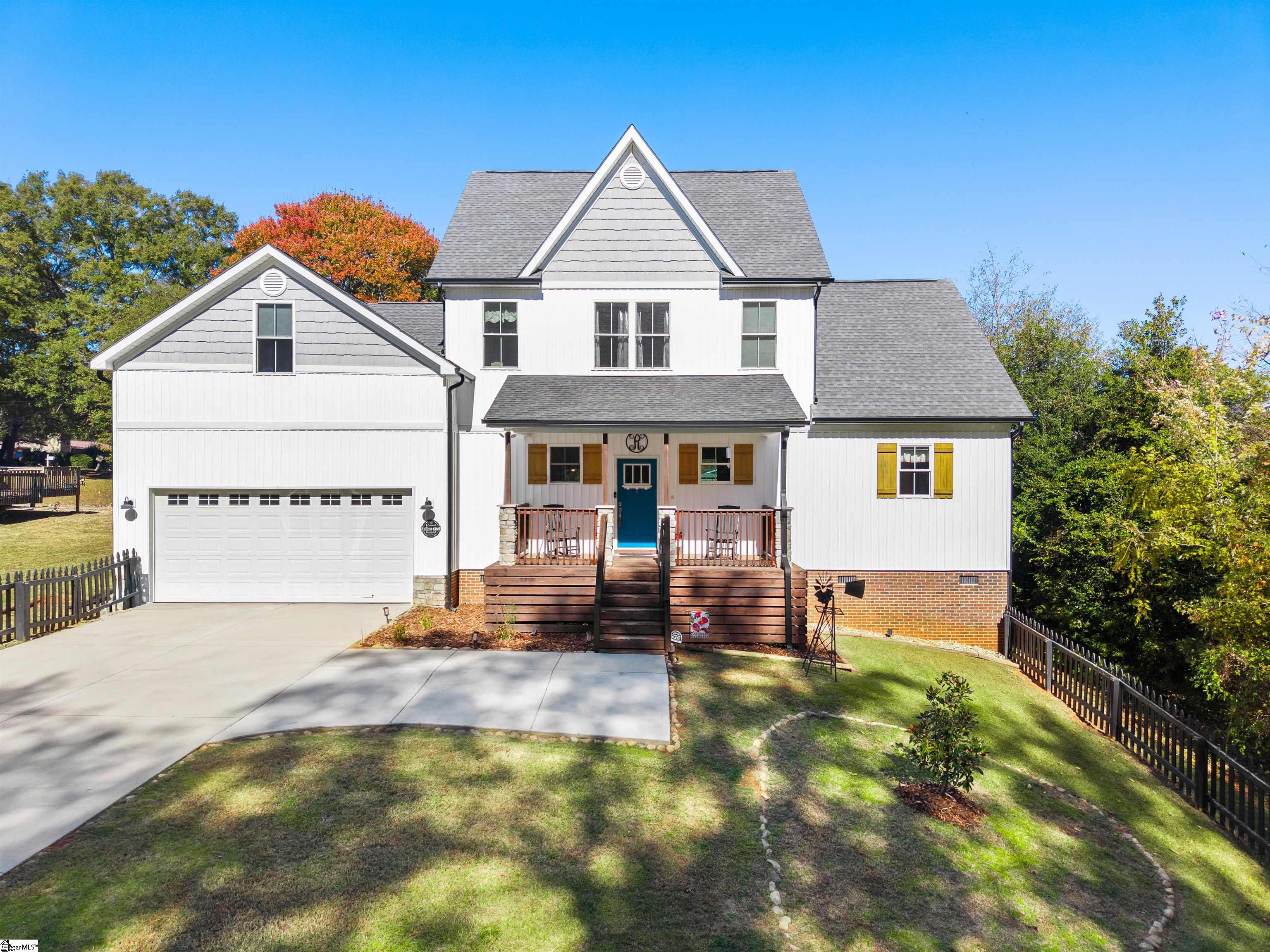 6206 State Park Road Property Photo 1