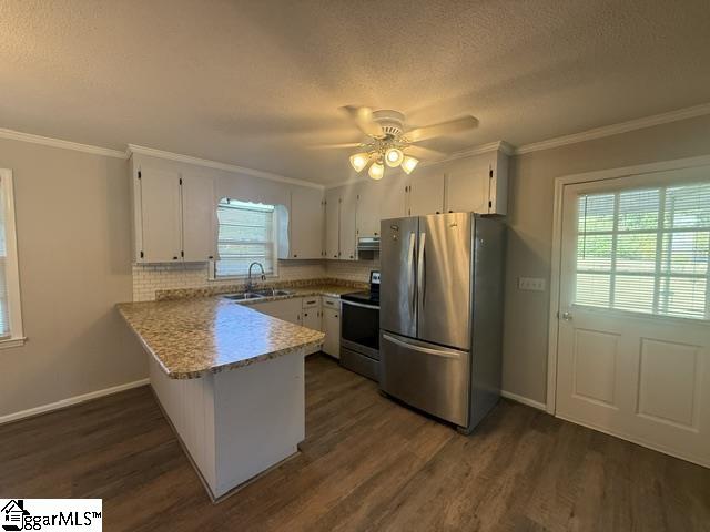 8 Henry Avenue Property Photo 5
