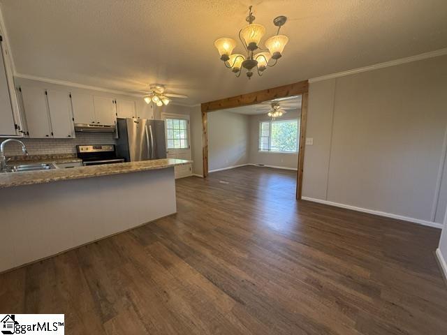 8 Henry Avenue Property Photo 8