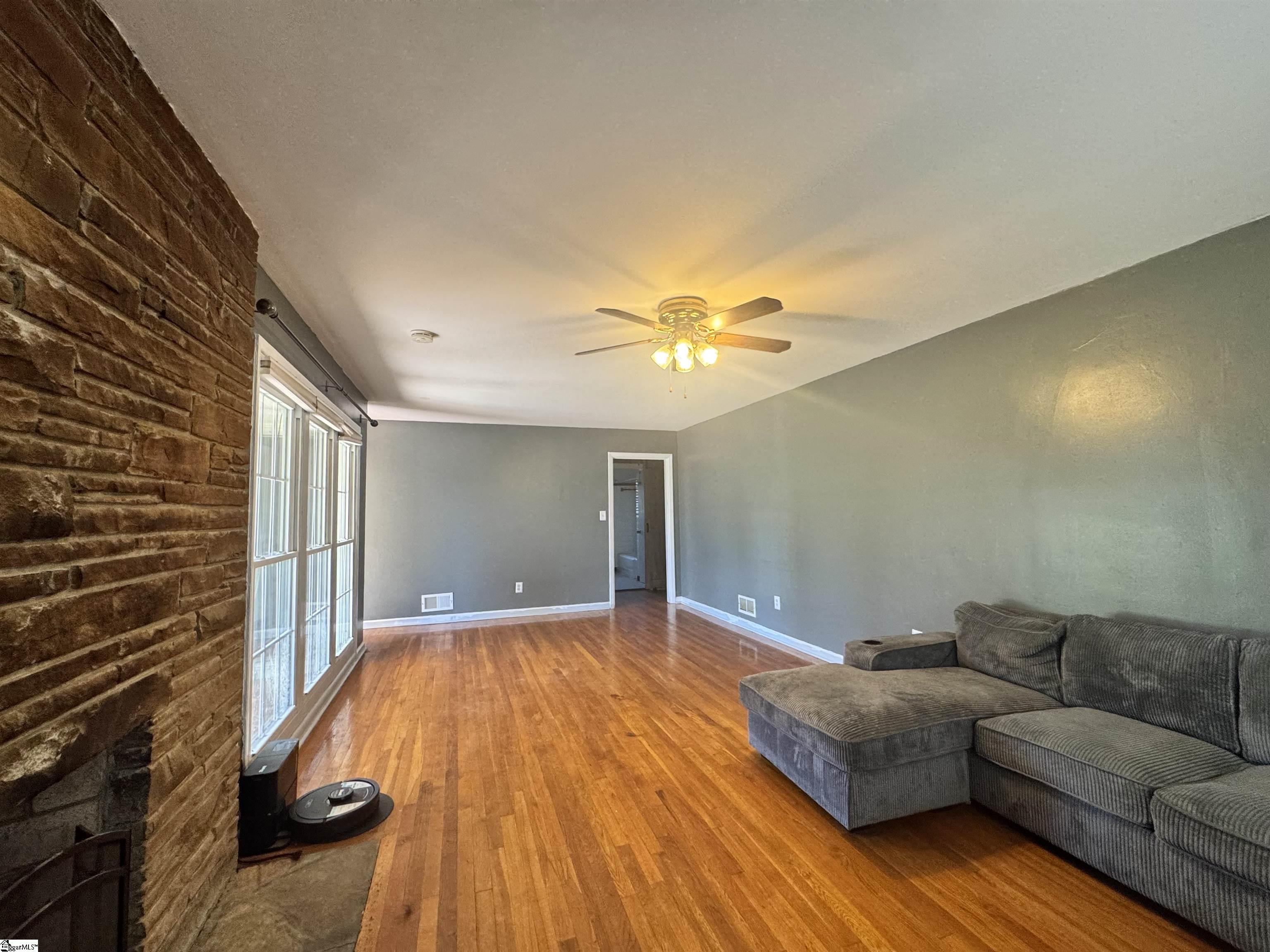 533 Alamo Street Property Photo 12