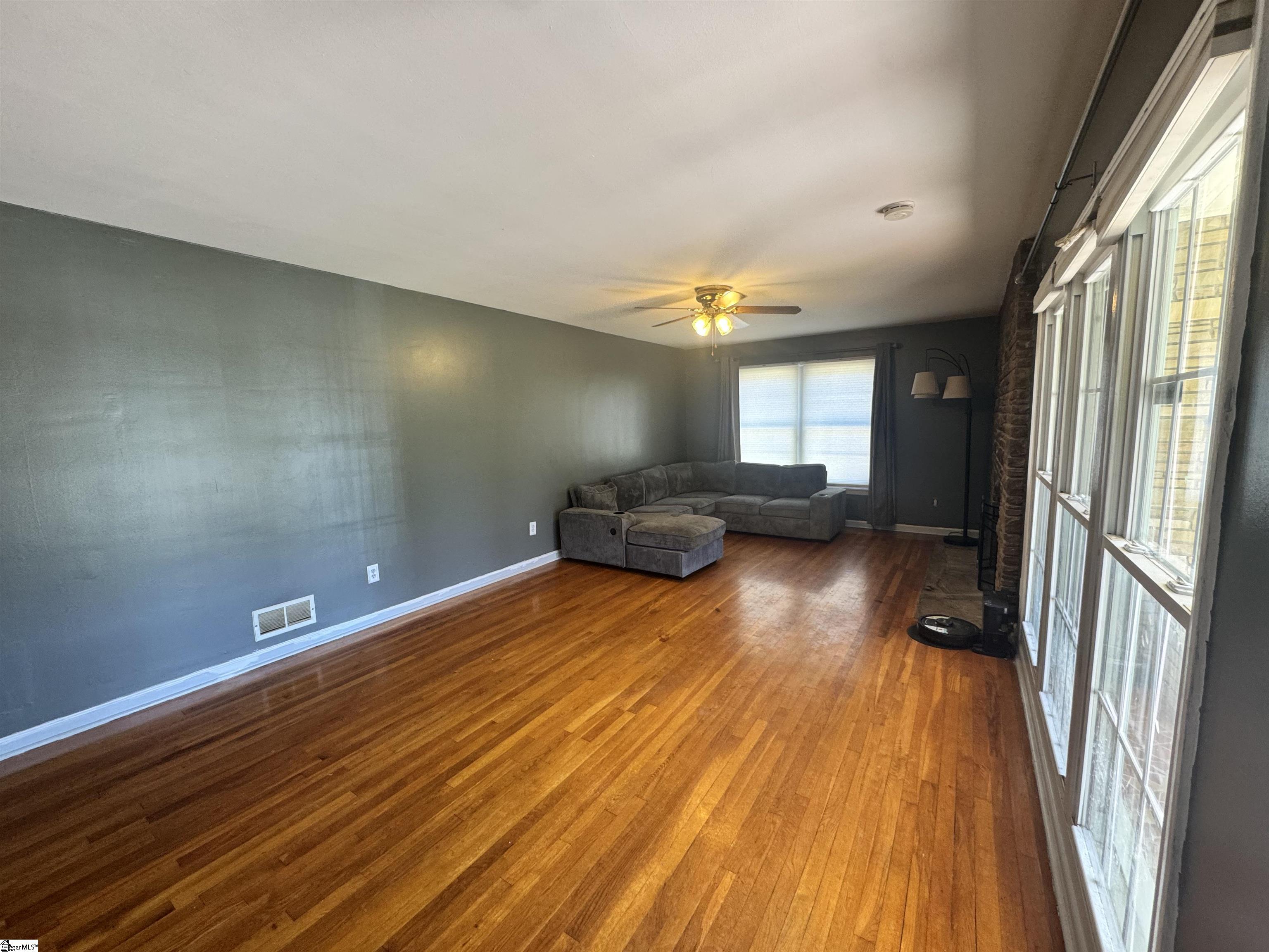 533 Alamo Street Property Photo 13