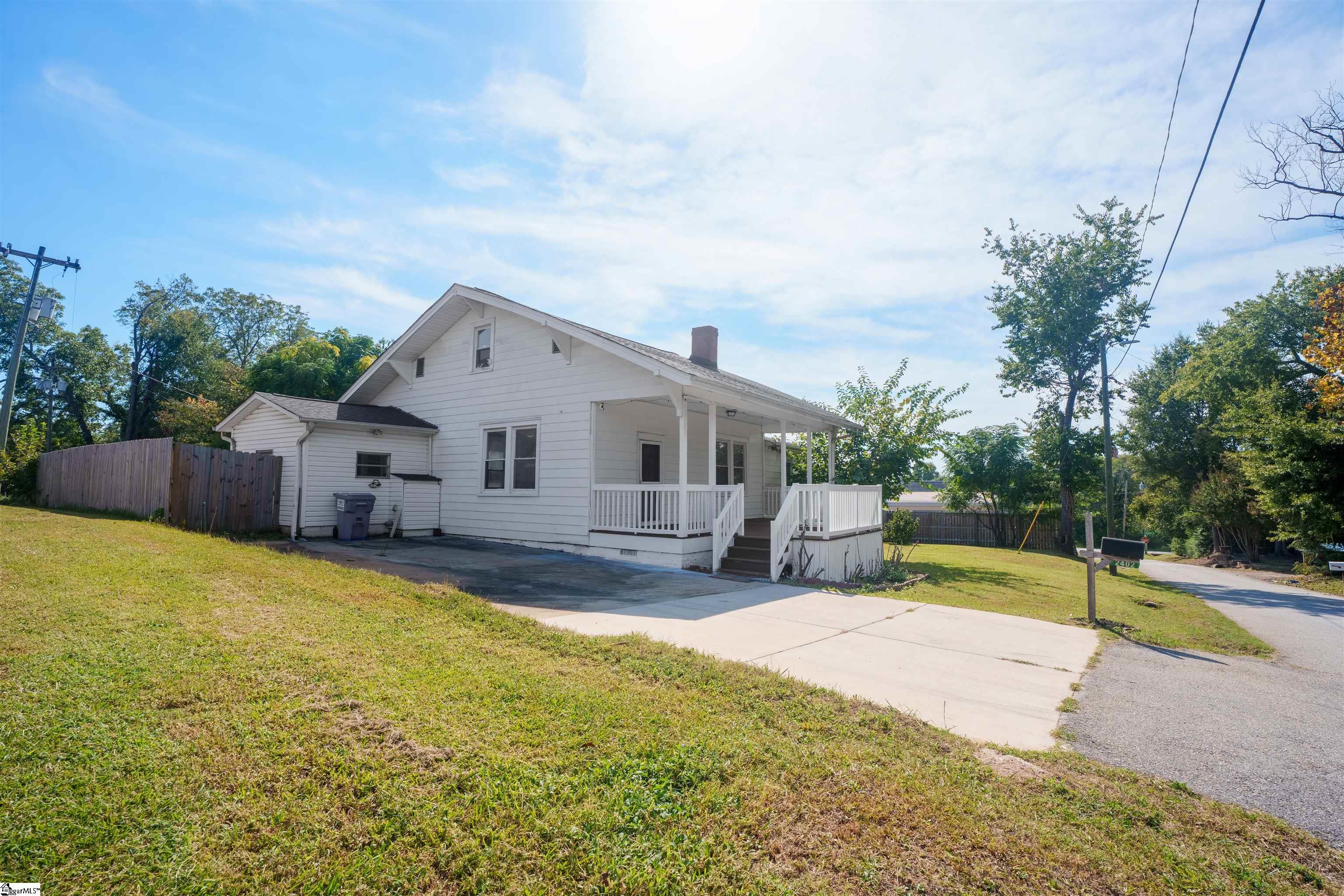 2402 Brown Street Property Photo 1