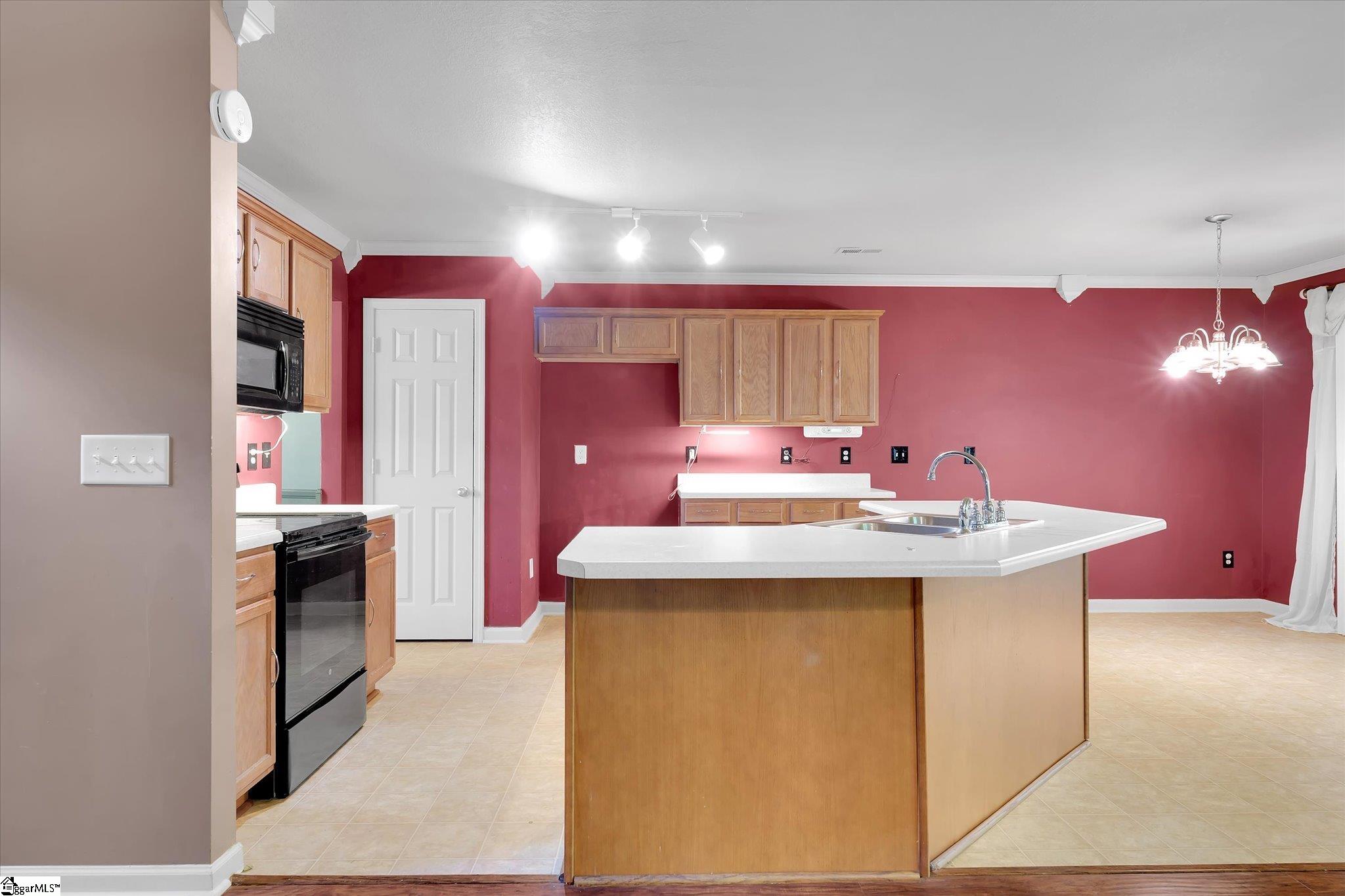 113 China Berry Court Property Photo 8