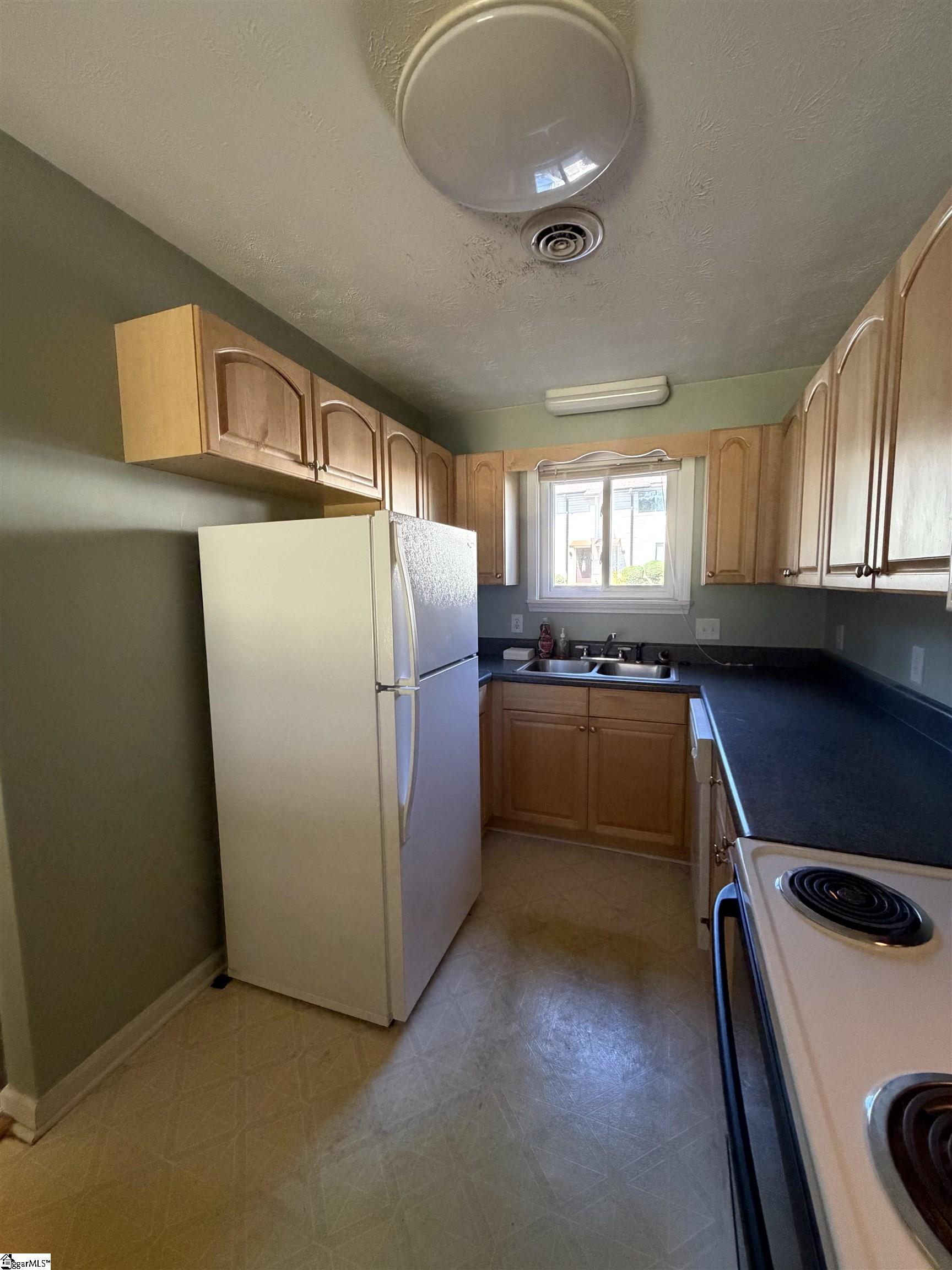100 Buttercup Way Property Photo 4