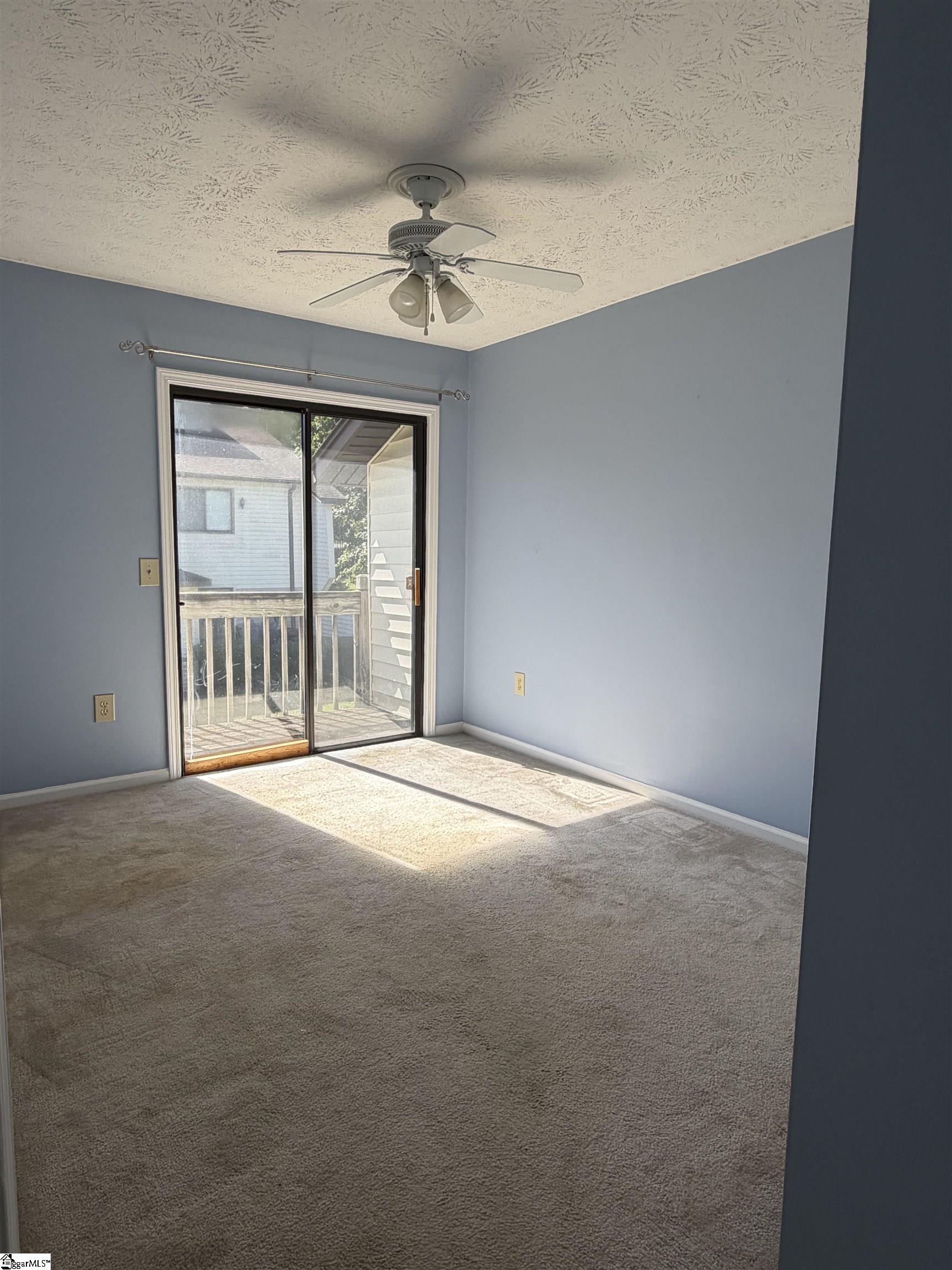 100 Buttercup Way Property Photo 7