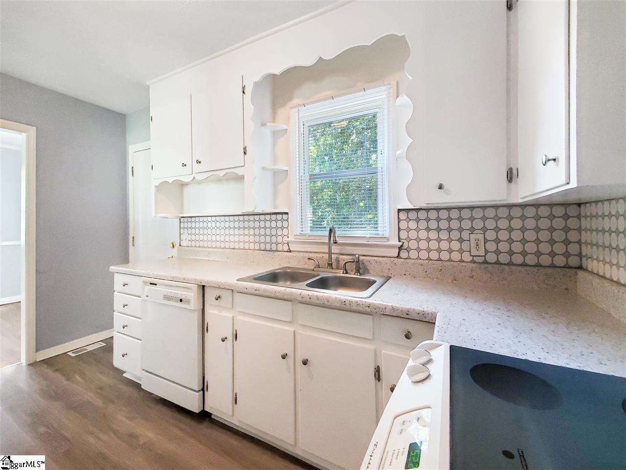 1605491 Property Photo 14