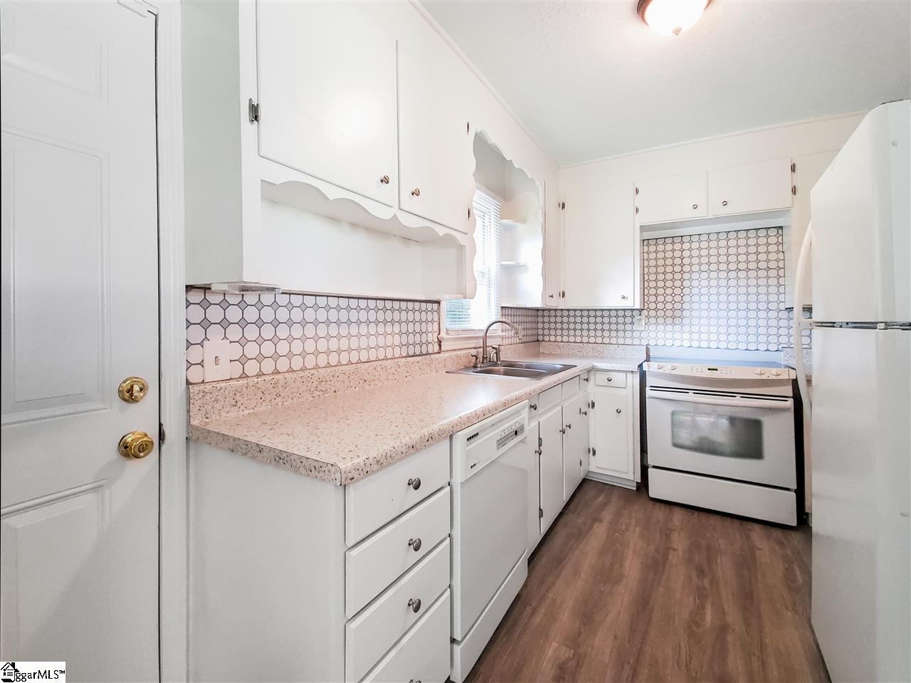 1605491 Property Photo 15