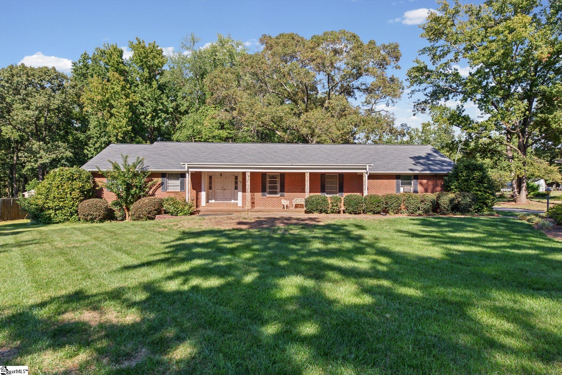 102 Lee Street Property Photo 1