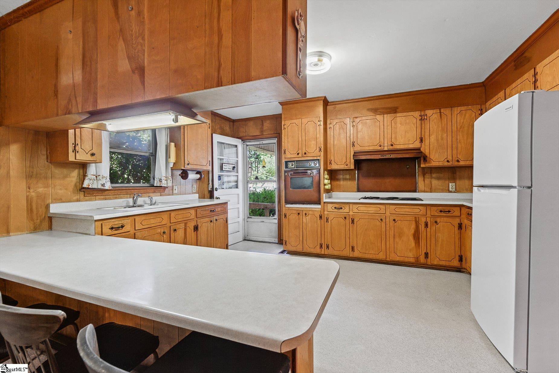 102 Lee Street Property Photo 11