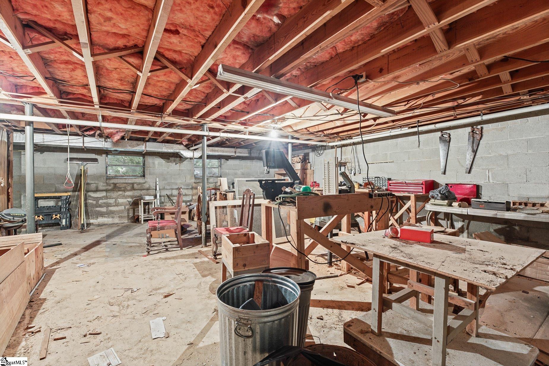 102 Lee Street Property Photo 27