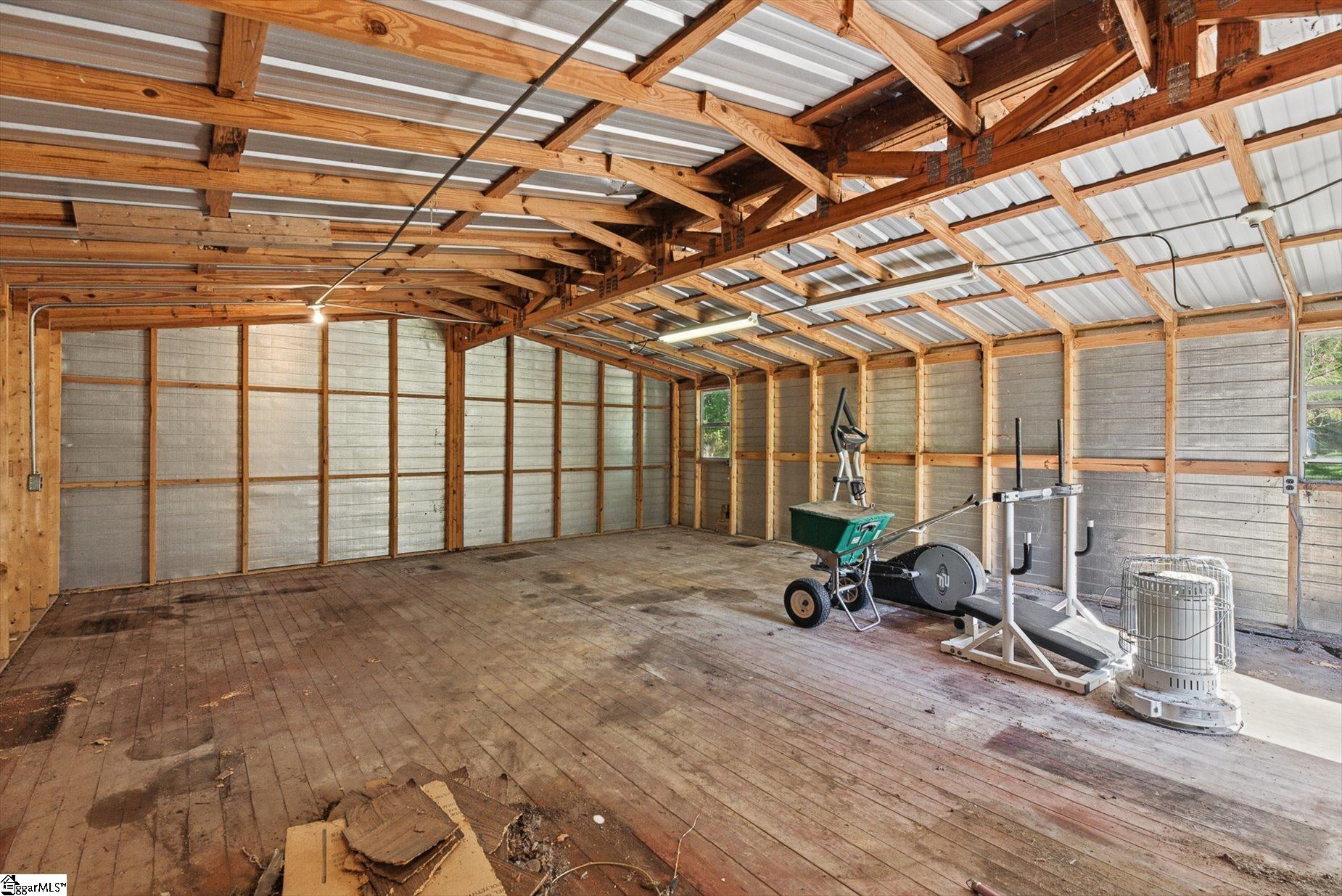 102 Lee Street Property Photo 31