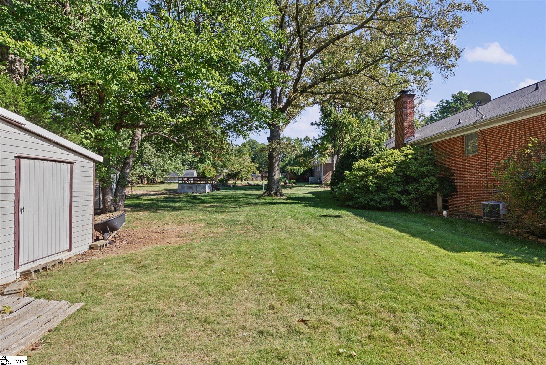102 Lee Street Property Photo 32