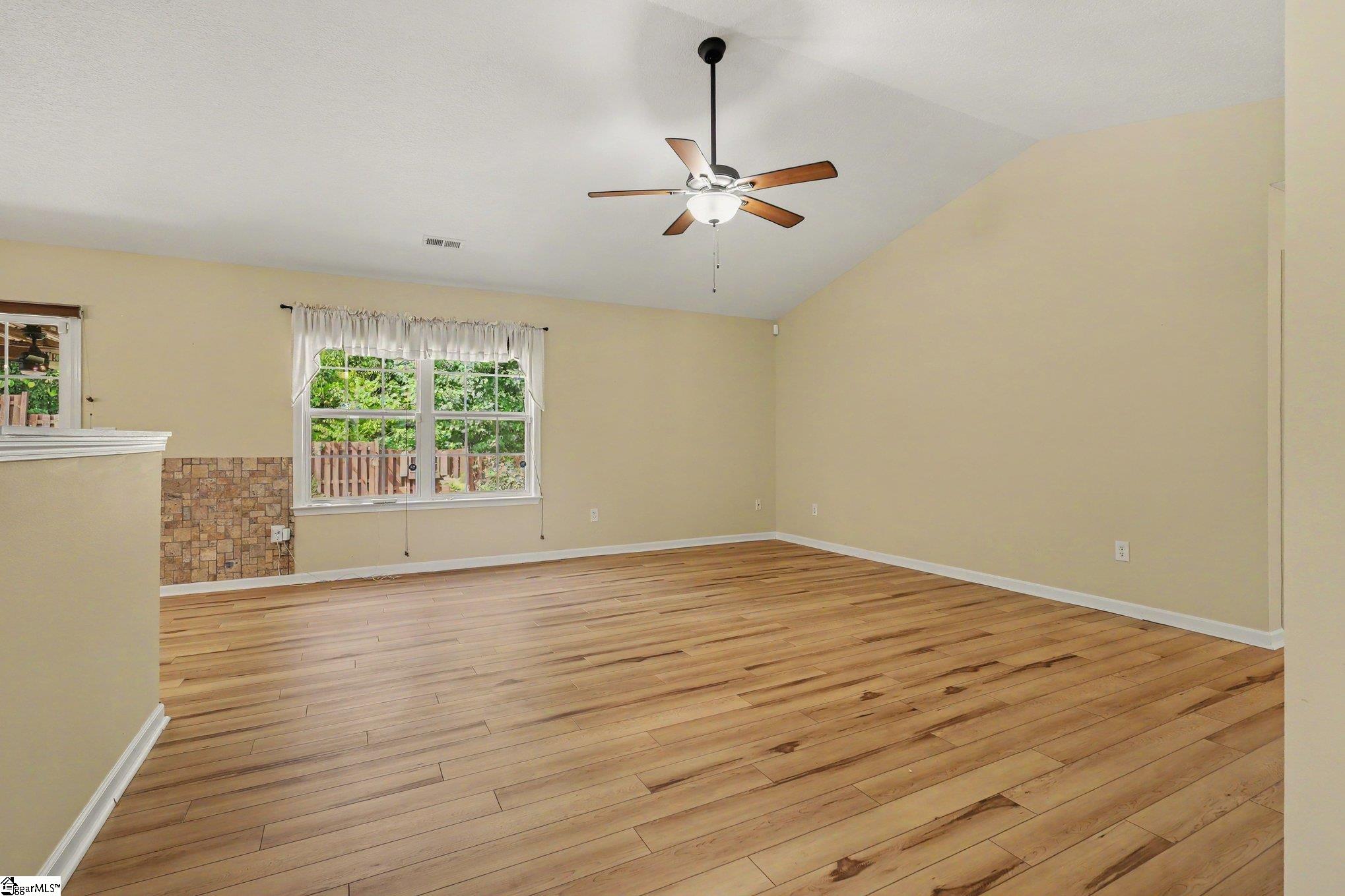 744 White Cloud Drive Property Photo 6