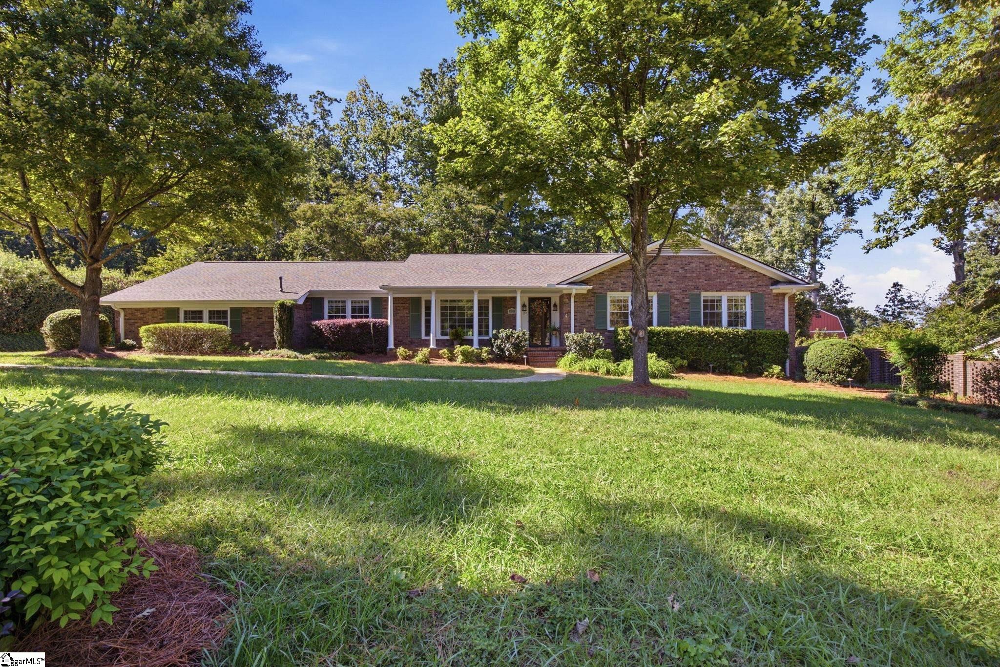 101 Jamestown Drive Property Photo 1