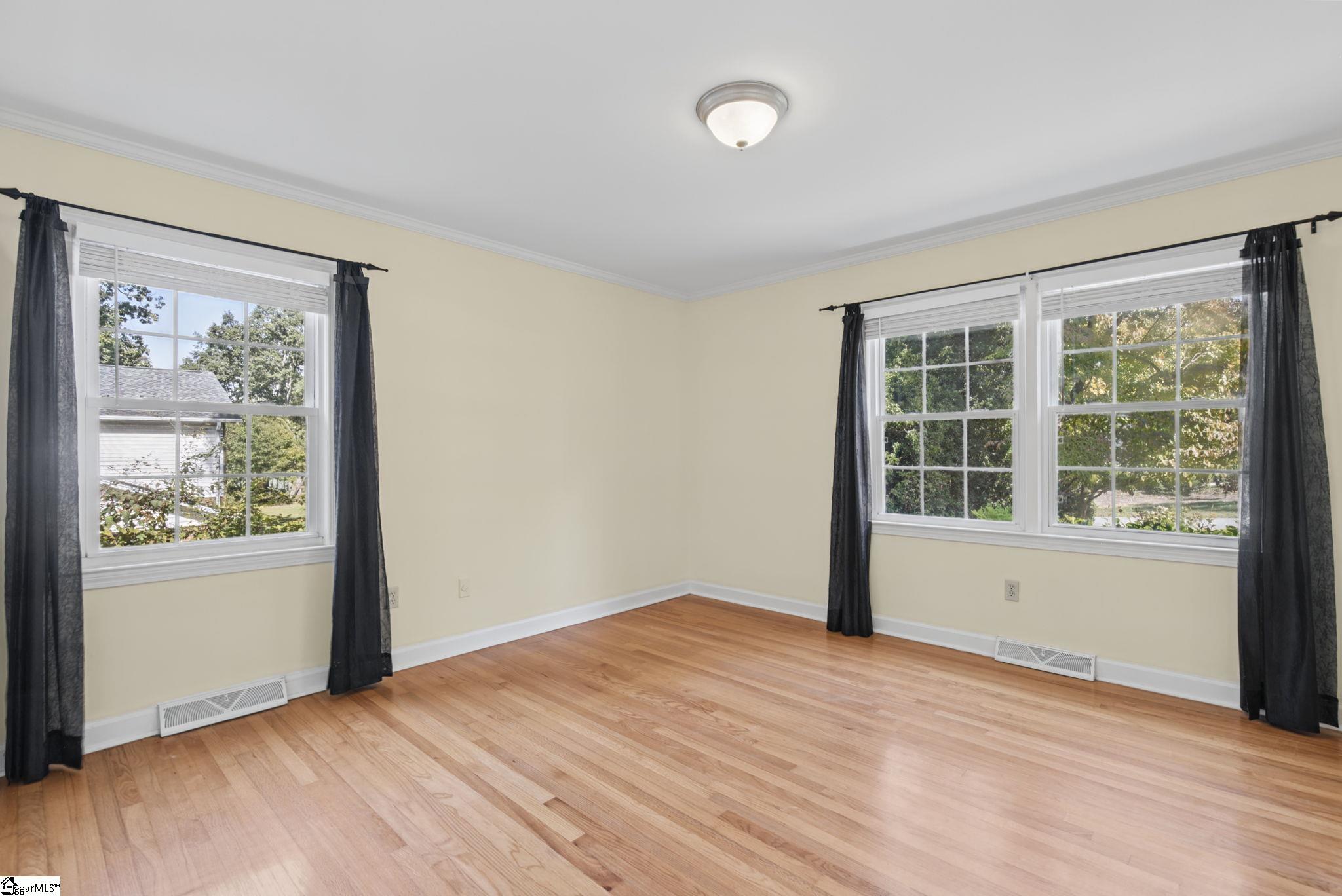 101 Jamestown Drive Property Photo 22