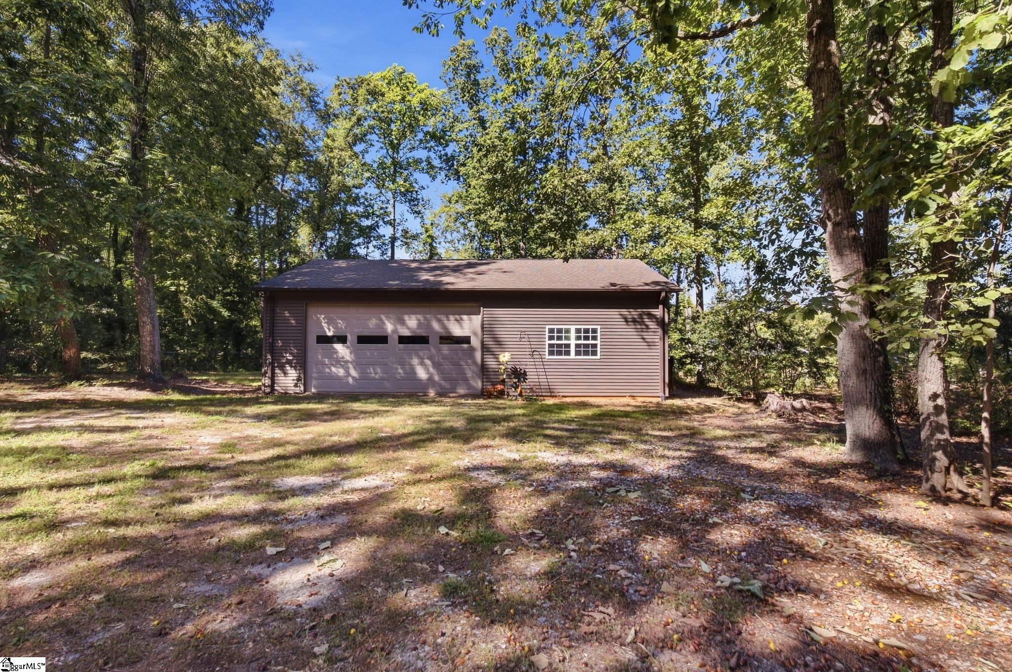 101 Jamestown Drive Property Photo 33