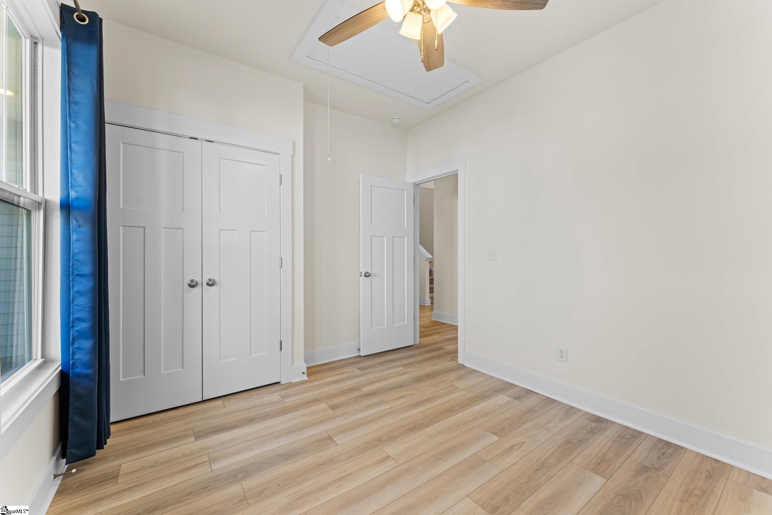 430 Patterdale Trail Property Photo 6