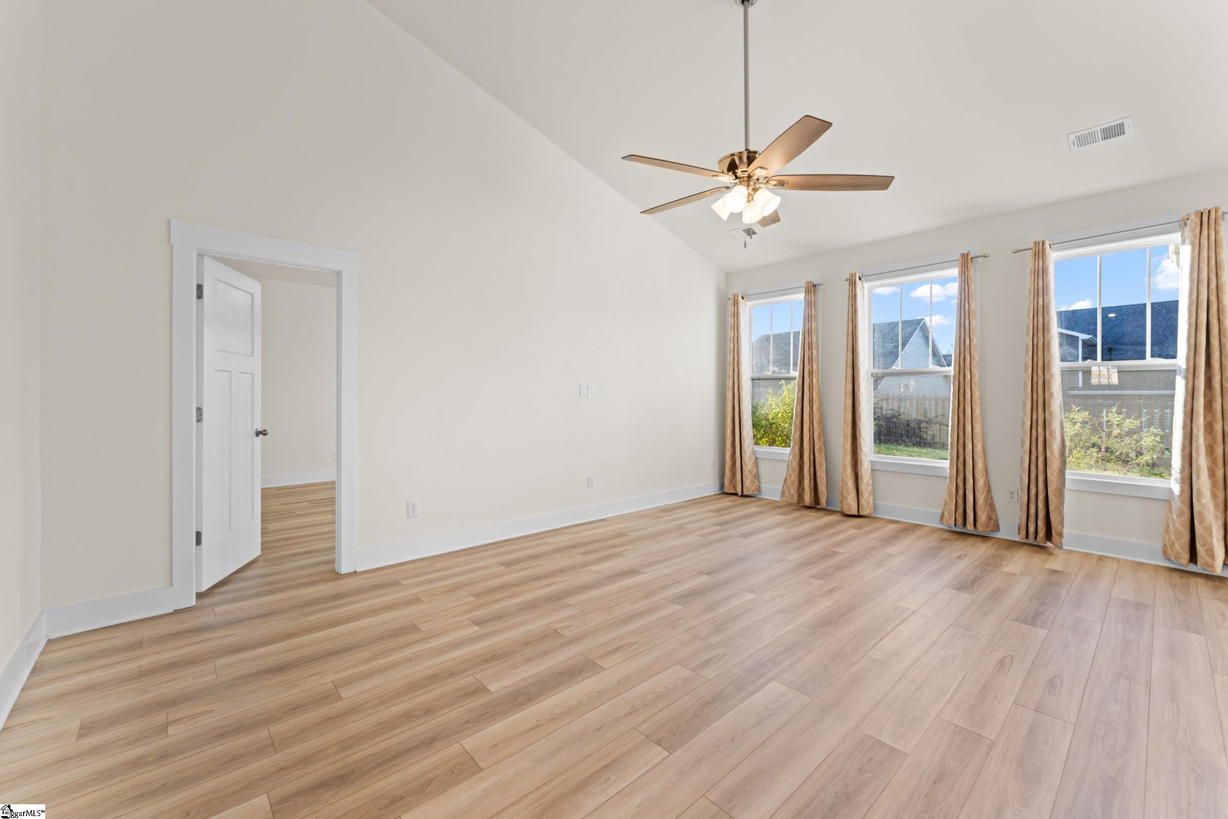 430 Patterdale Trail Property Photo 15
