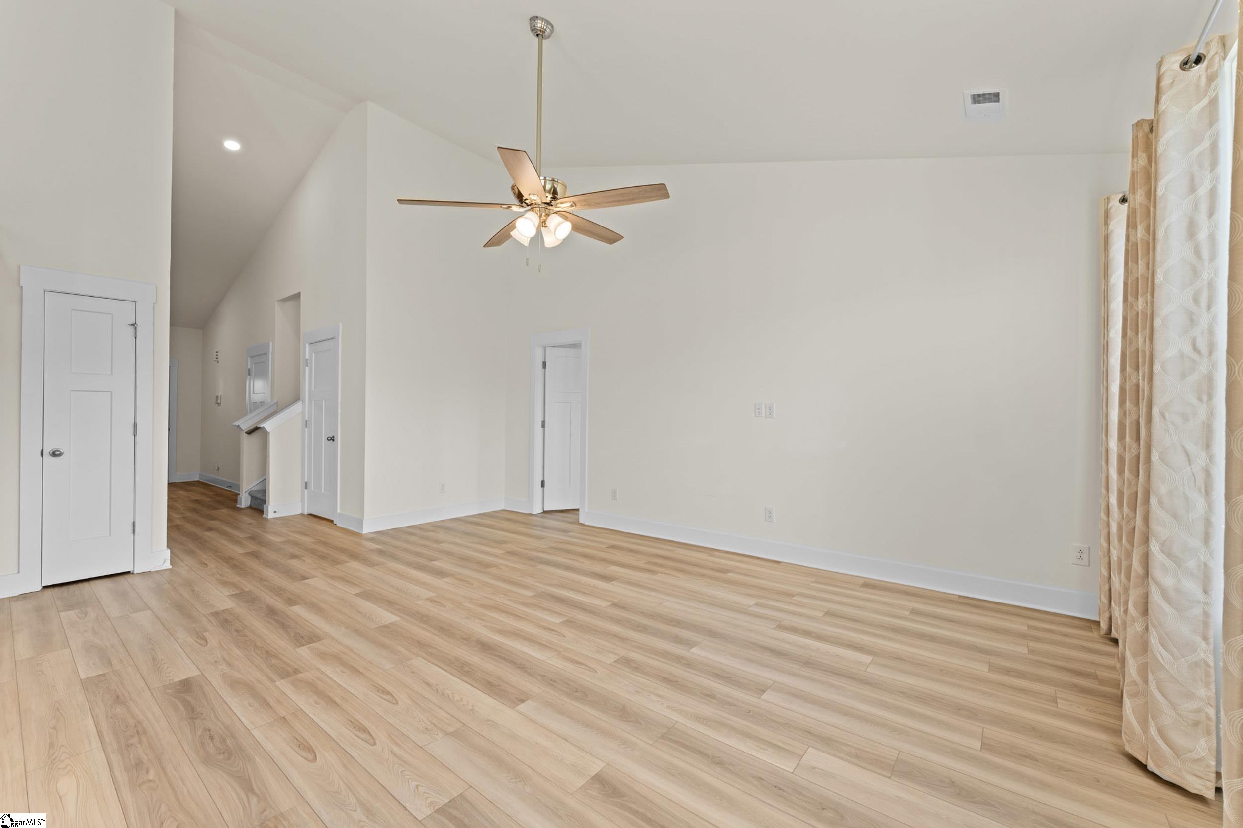 430 Patterdale Trail Property Photo 16