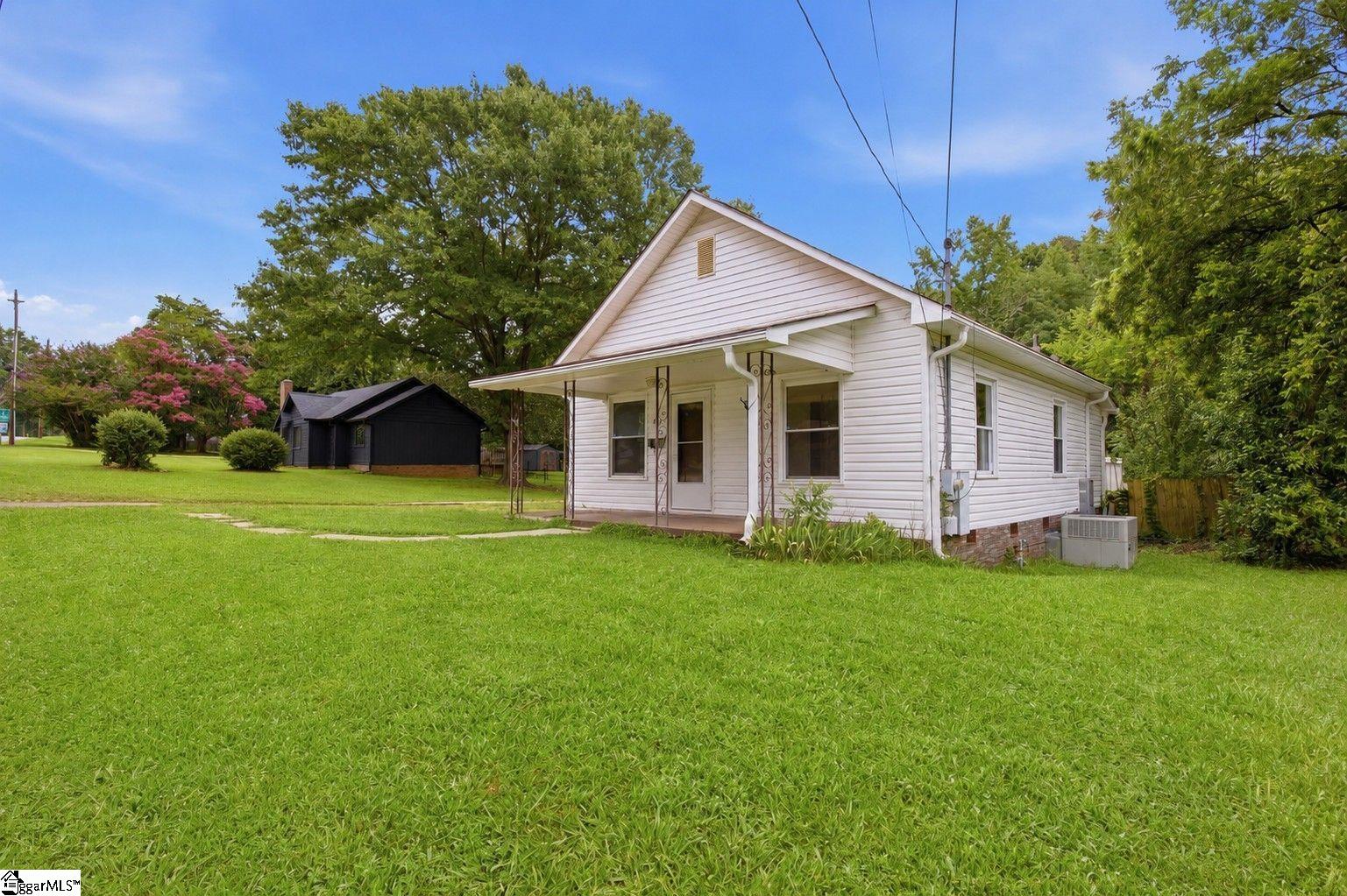 403 Faulkner Street Property Photo 4