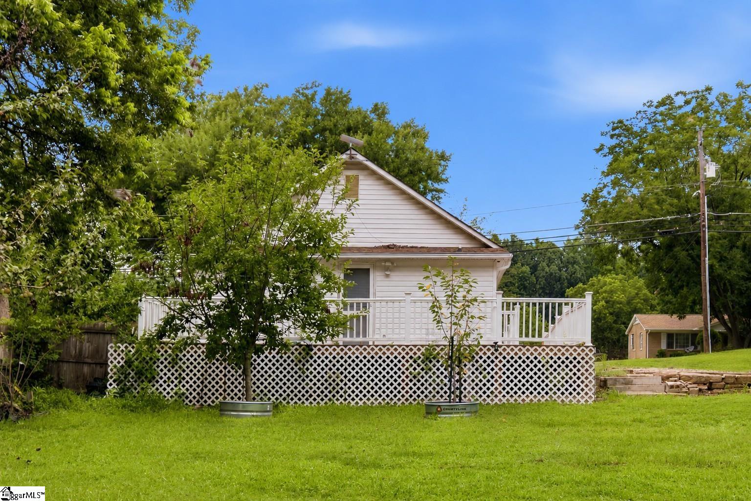 403 Faulkner Street Property Photo 7