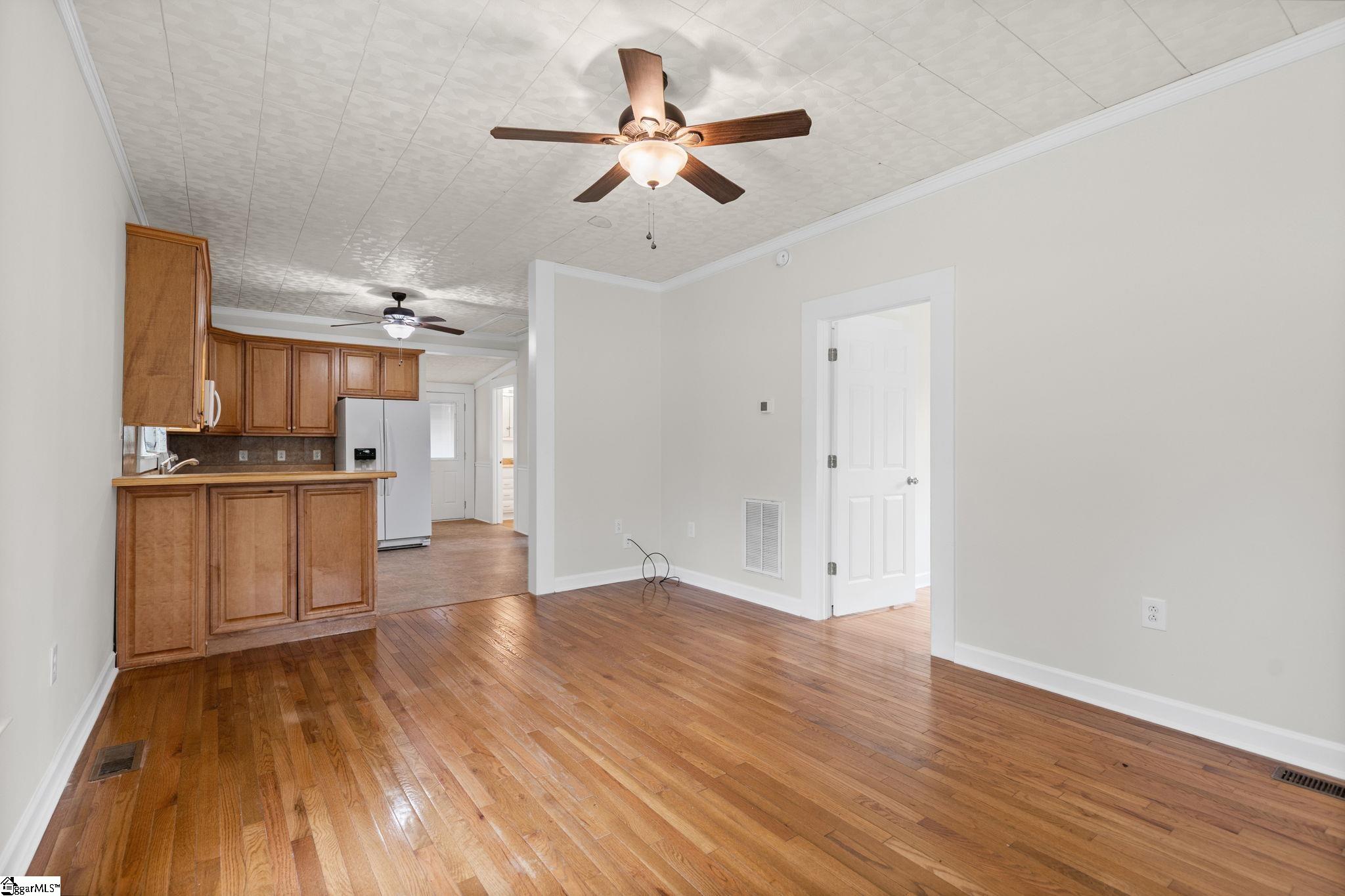 403 Faulkner Street Property Photo 16