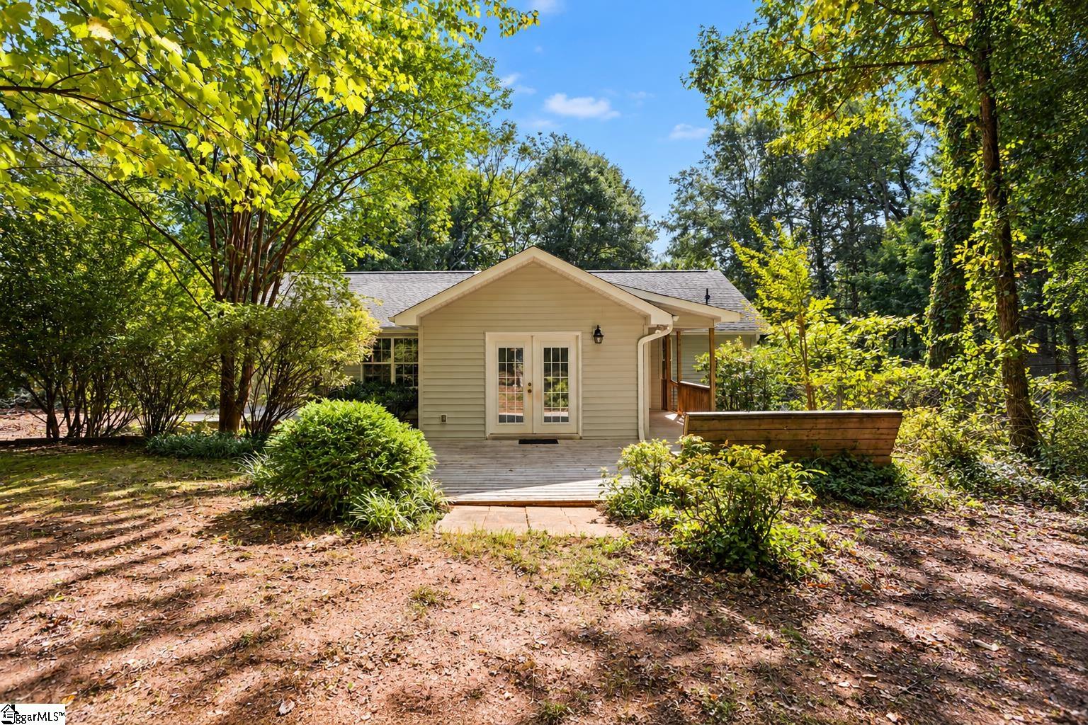 612 Crestwood Drive Property Photo 17