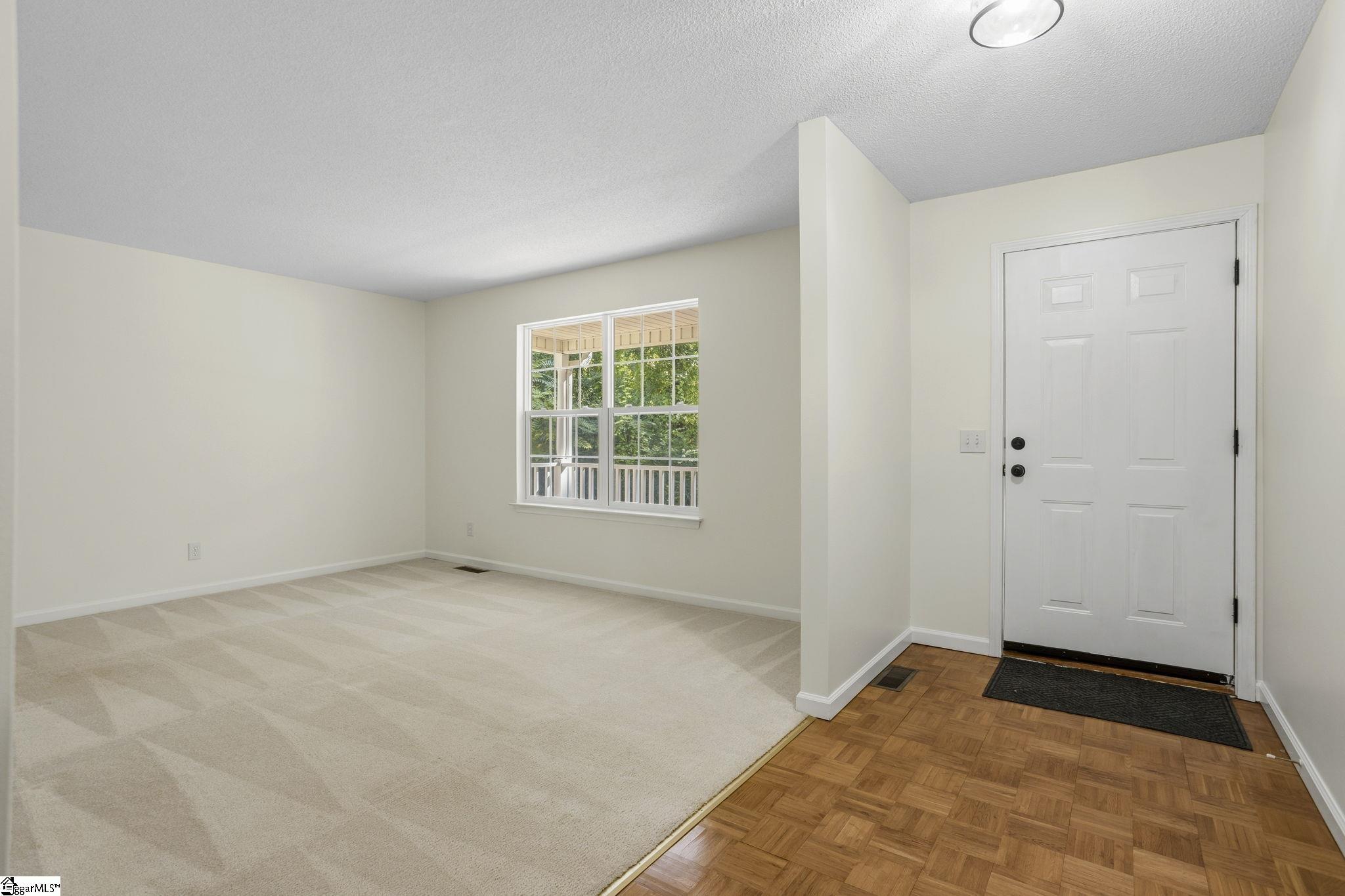 612 Crestwood Drive Property Photo 22