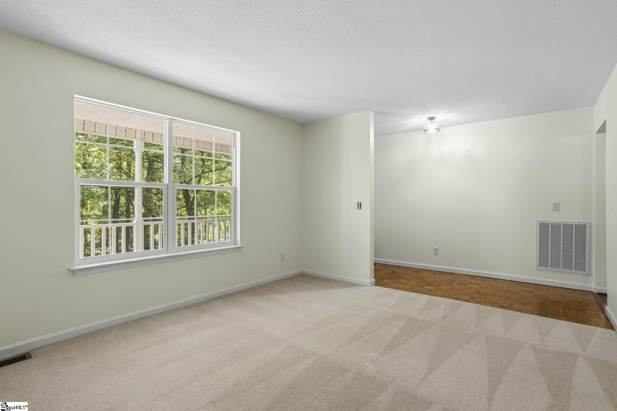 612 Crestwood Drive Property Photo 24