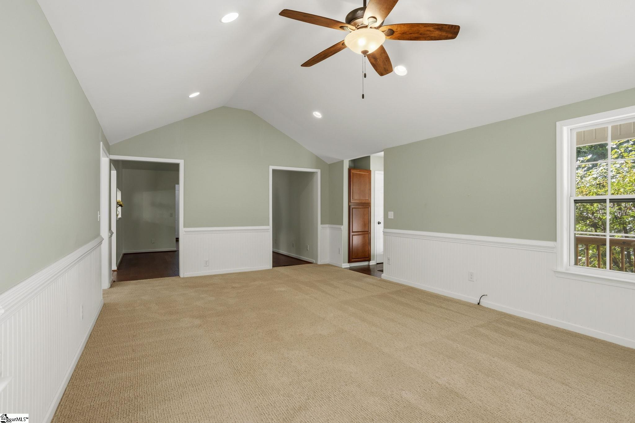 612 Crestwood Drive Property Photo 32