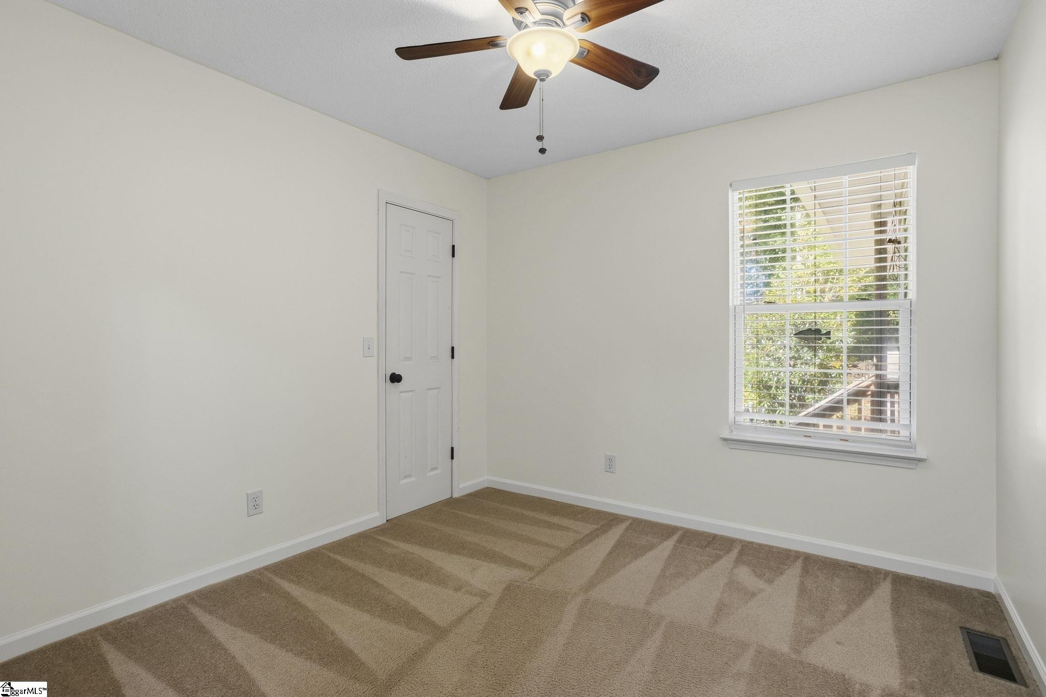 612 Crestwood Drive Property Photo 37
