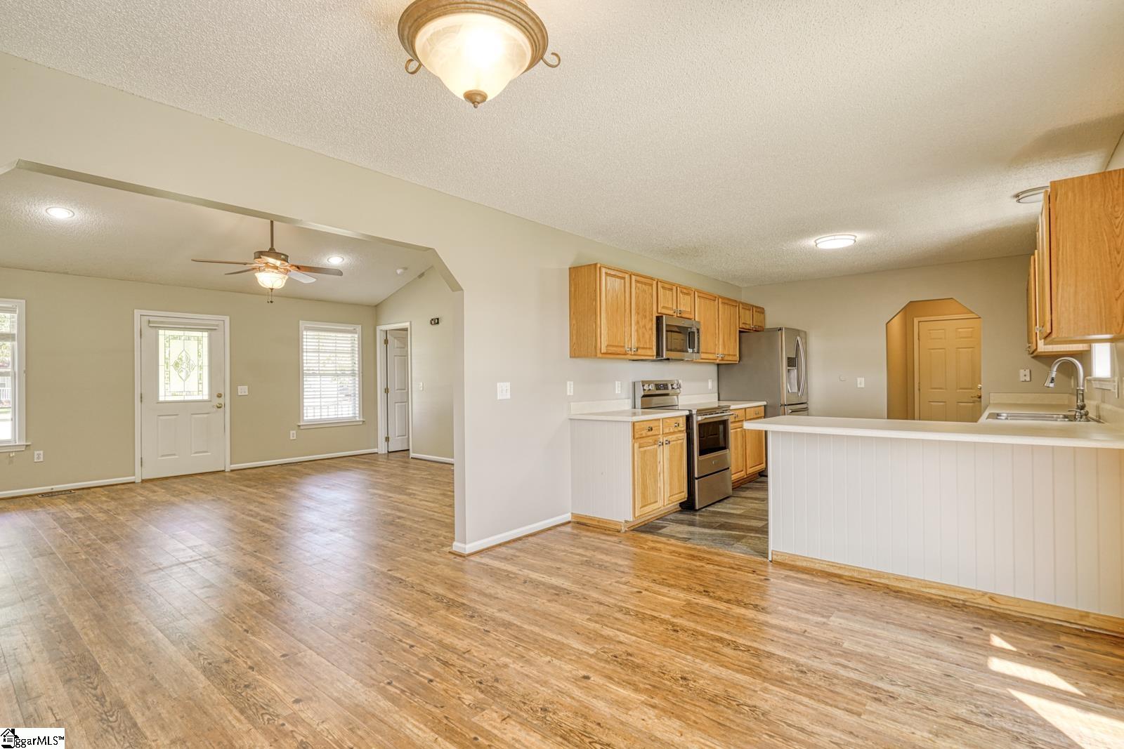 424 Bollweevil Way Property Photo 9