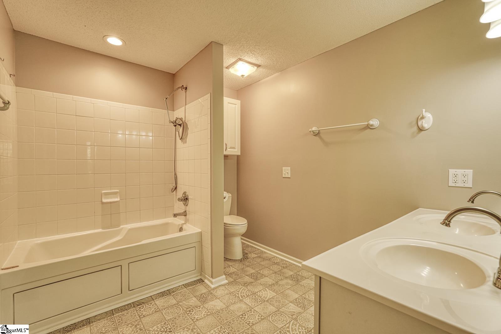424 Bollweevil Way Property Photo 20